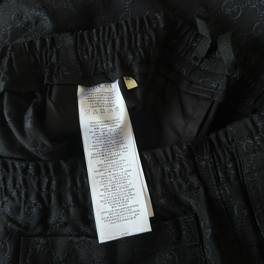 Pantalón corto negro y caqui
