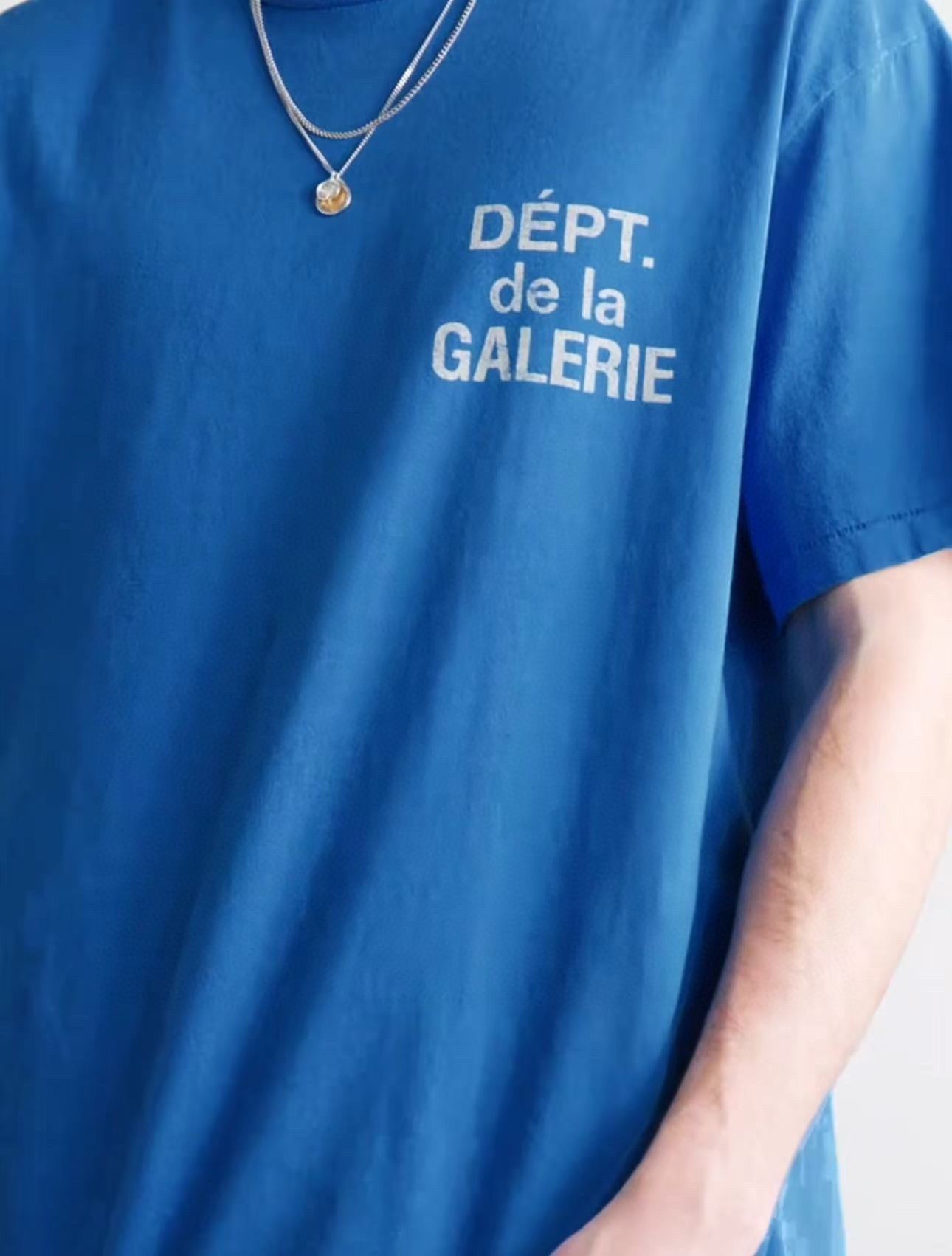 Mehrfarbiges T-Shirt