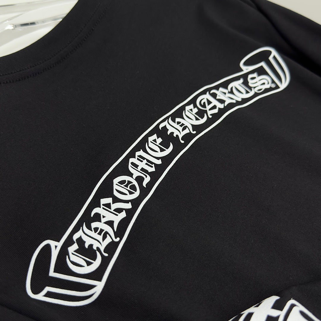 Camiseta en blanco y negro