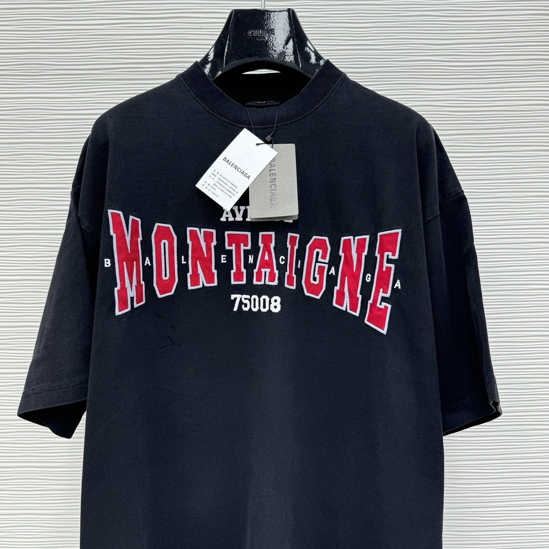 camiseta negra