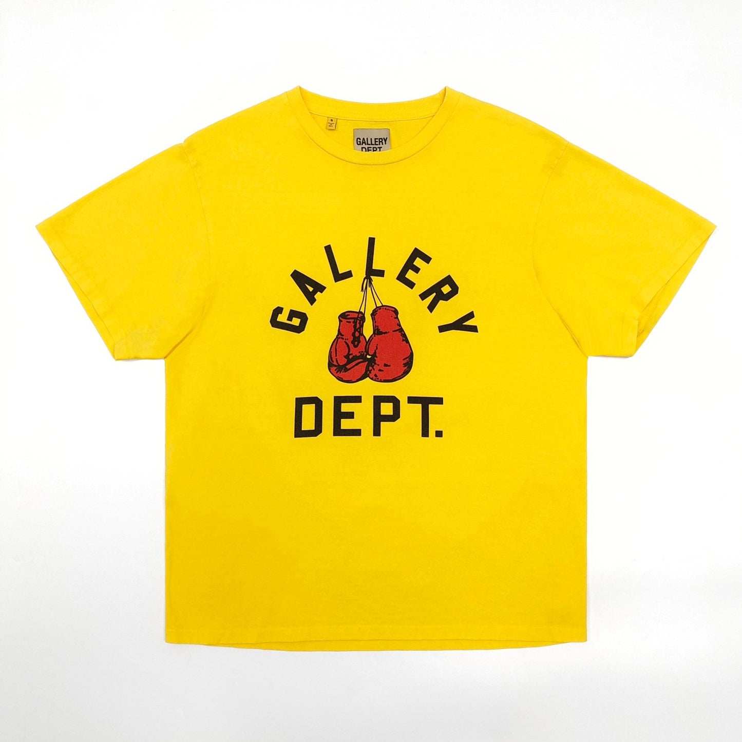 Camiseta amarilla, caqui y negra