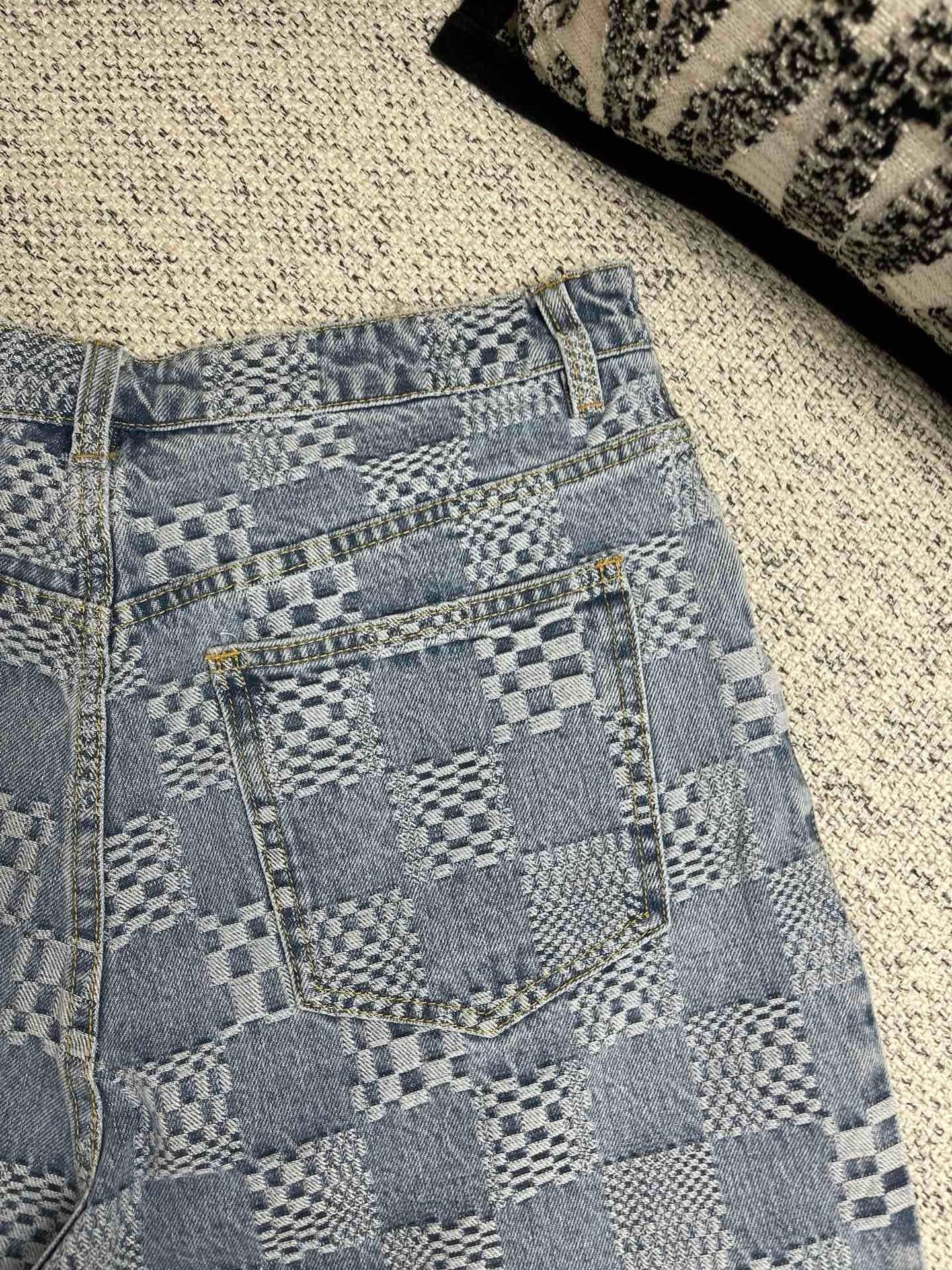 Pantalón corto gris