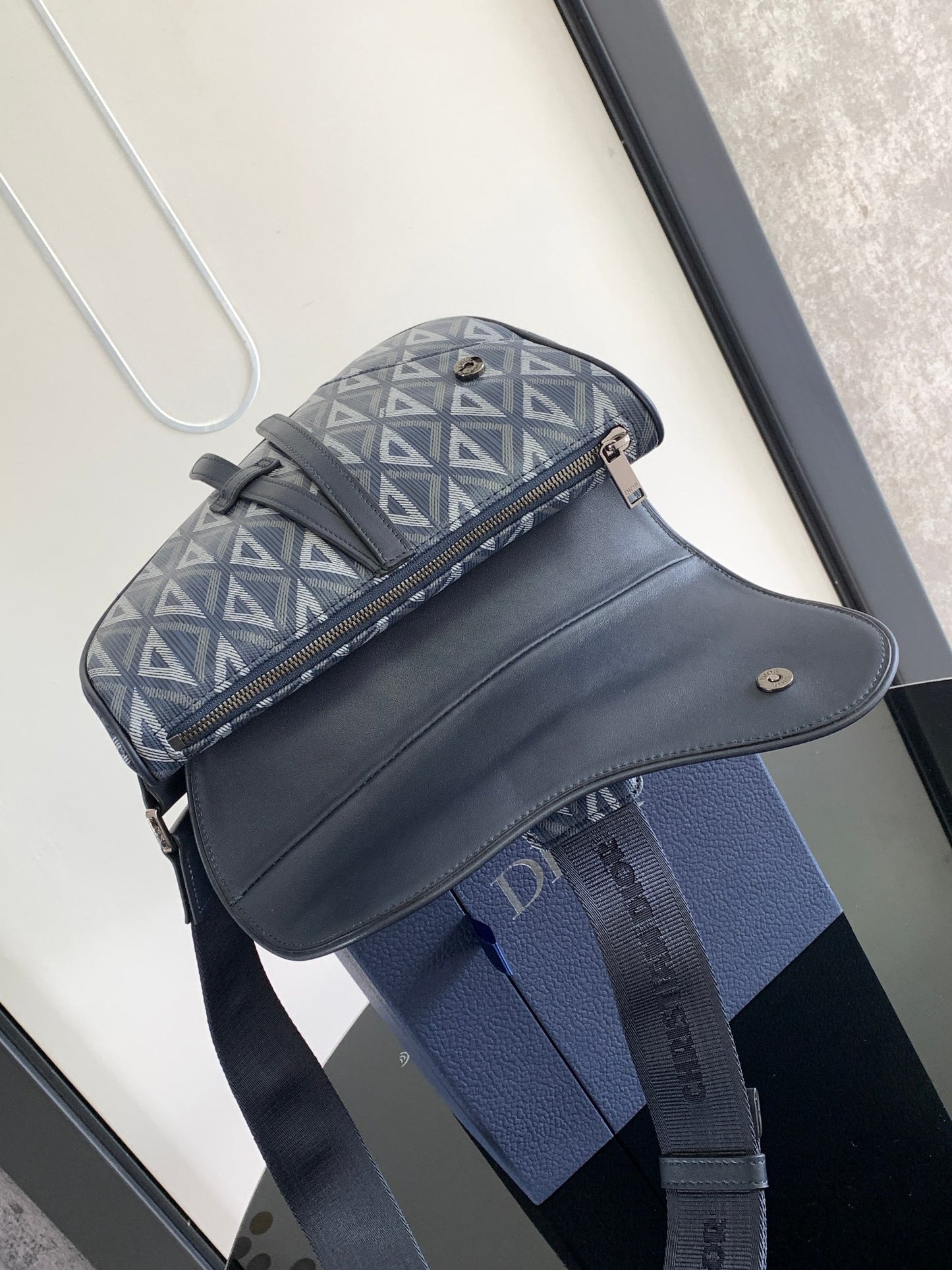 Bolsa azul oscuro