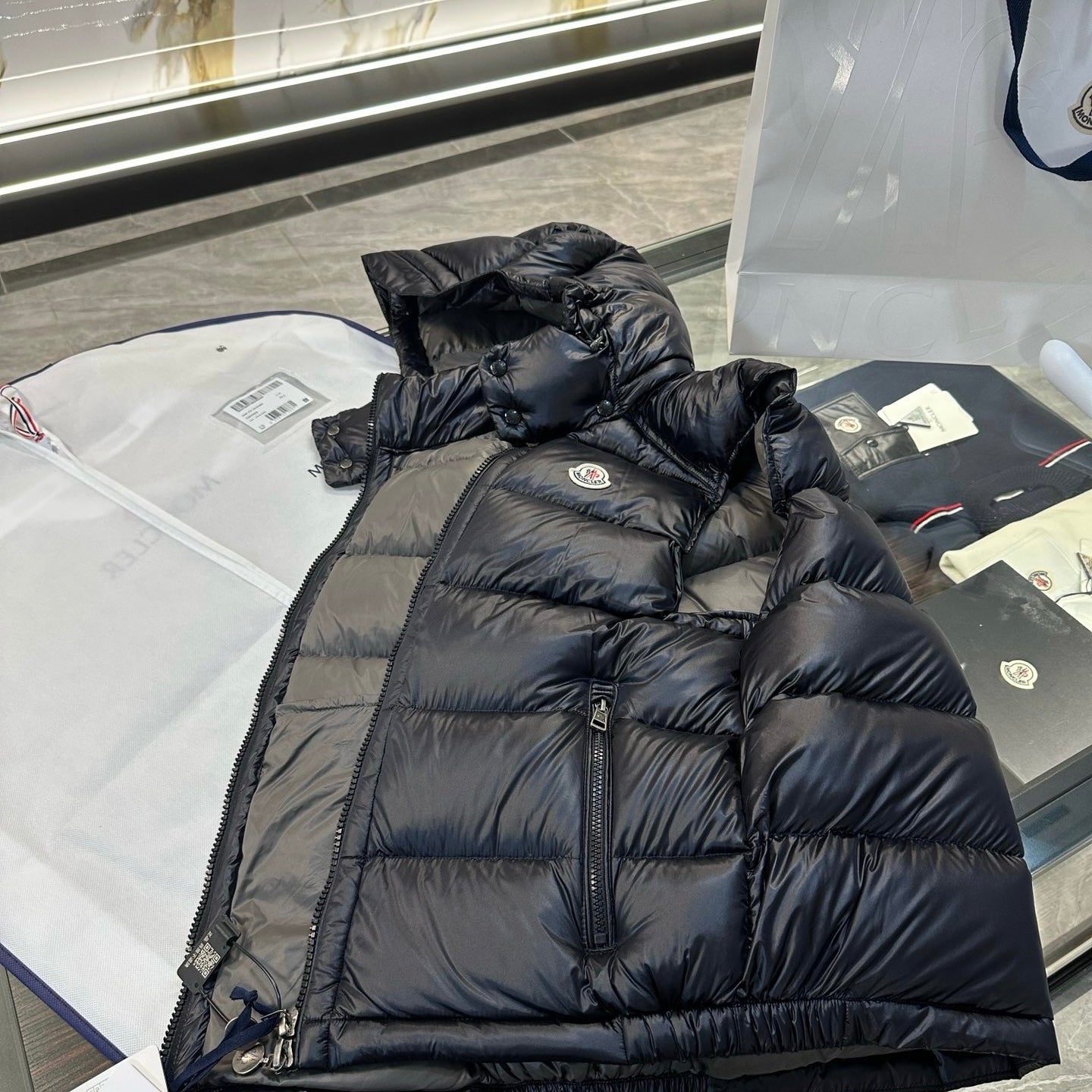 chaleco negro