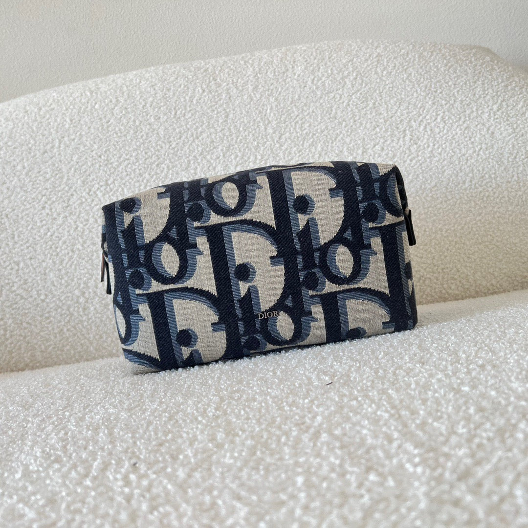 Blaue und schwarzgraue Tasche