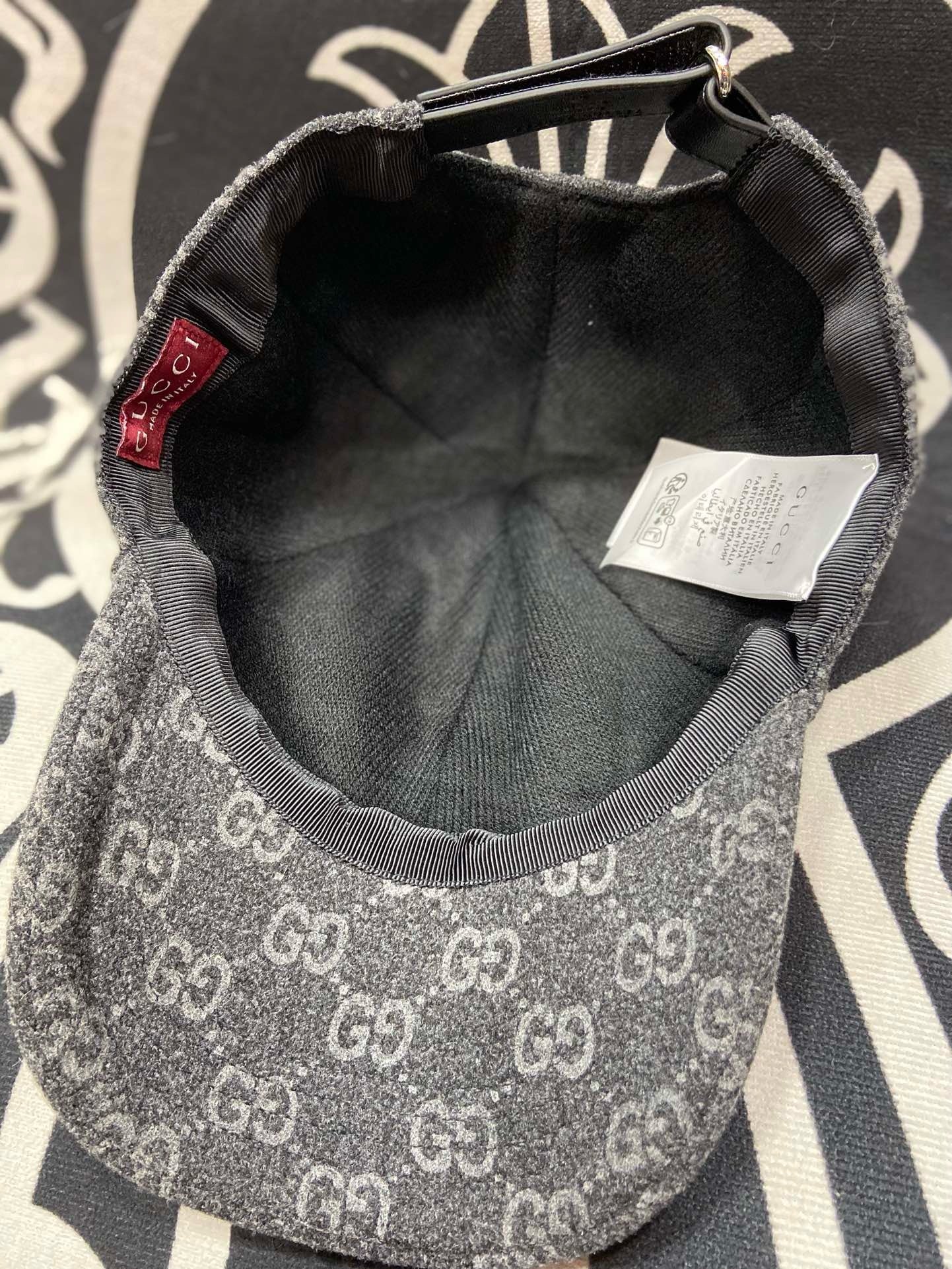 Grey Cap
