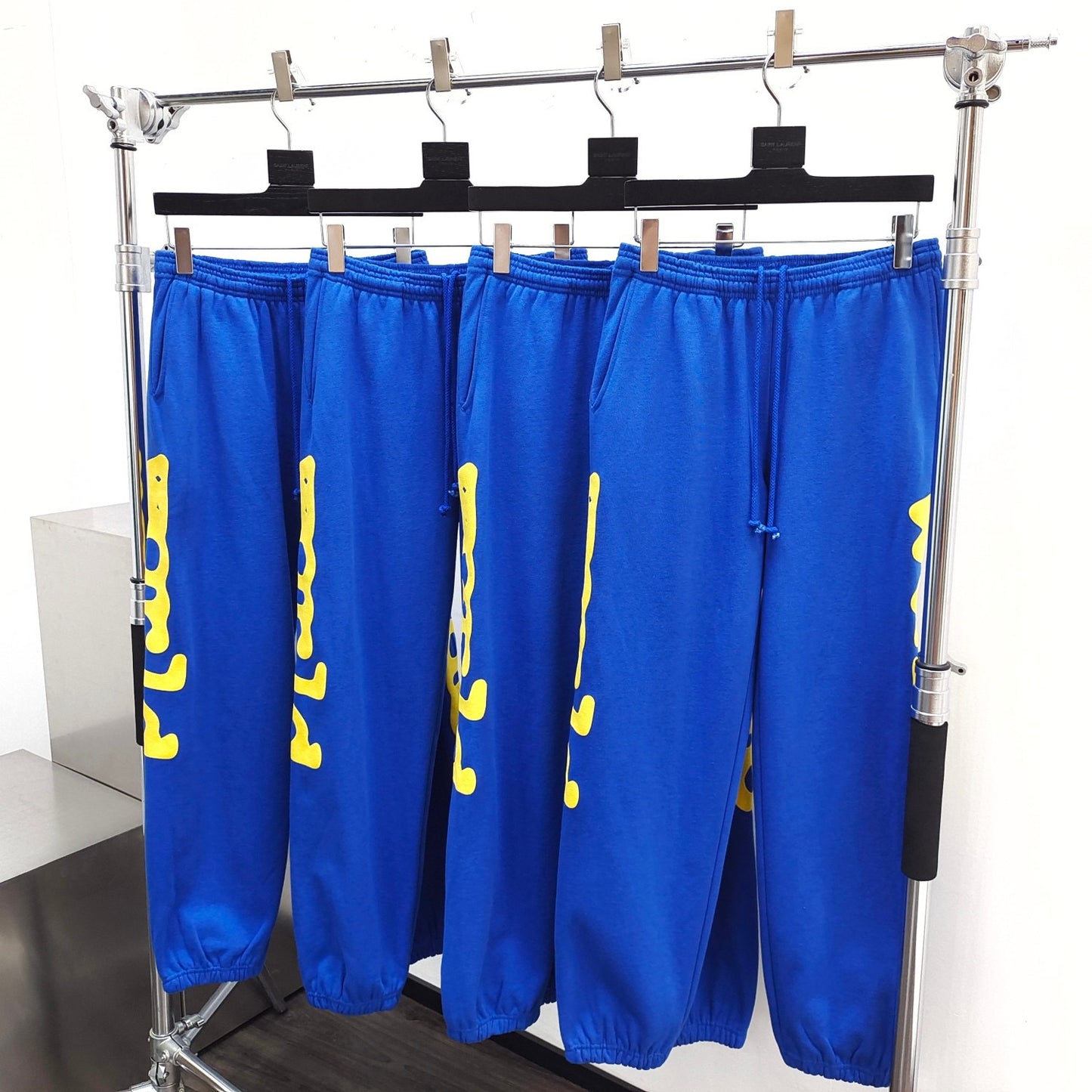 Blaue Hose