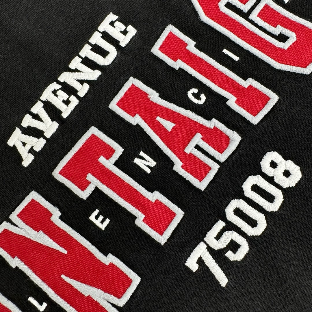 camiseta negra