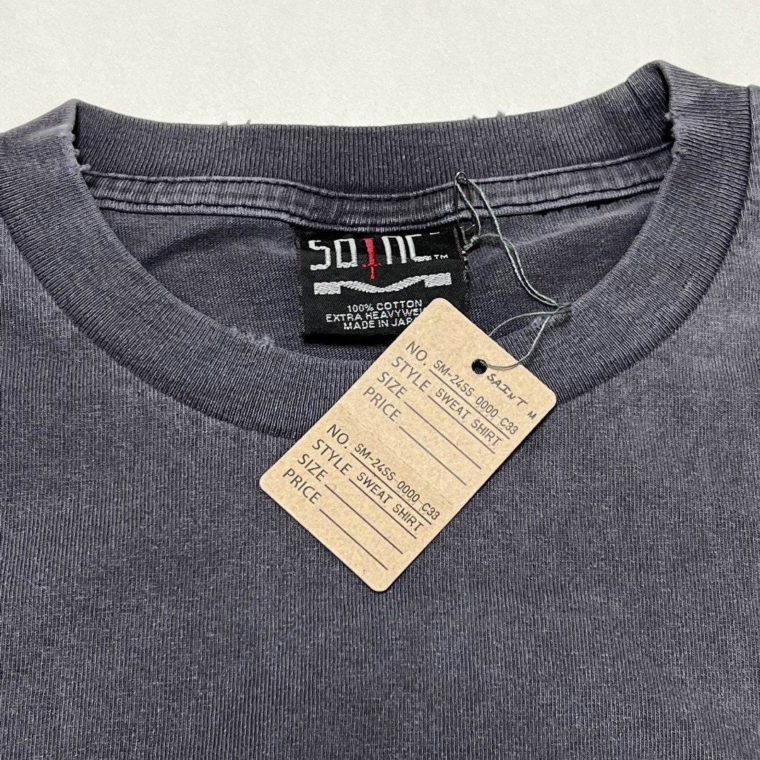 Camiseta negra oscura