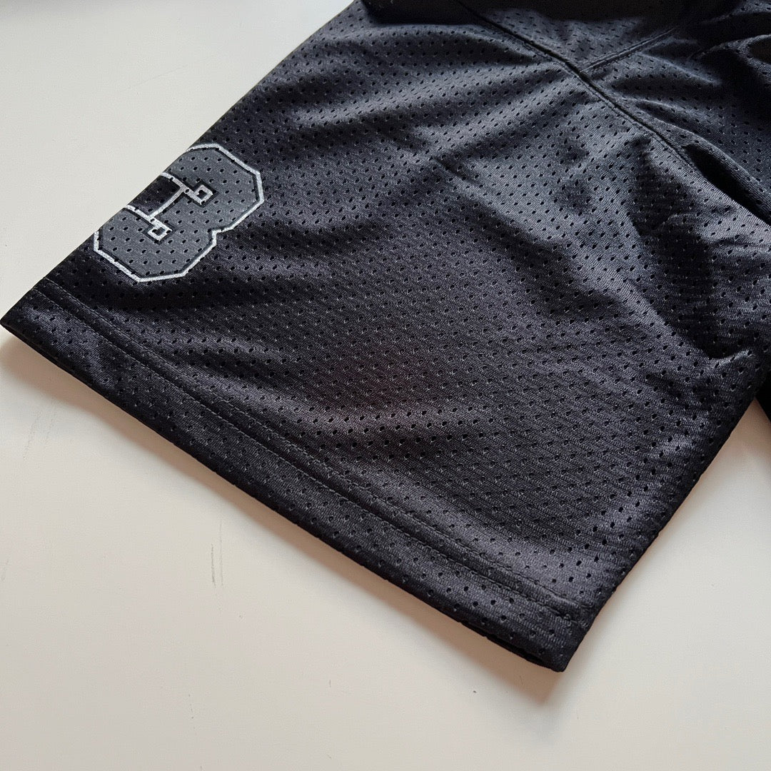camiseta negra