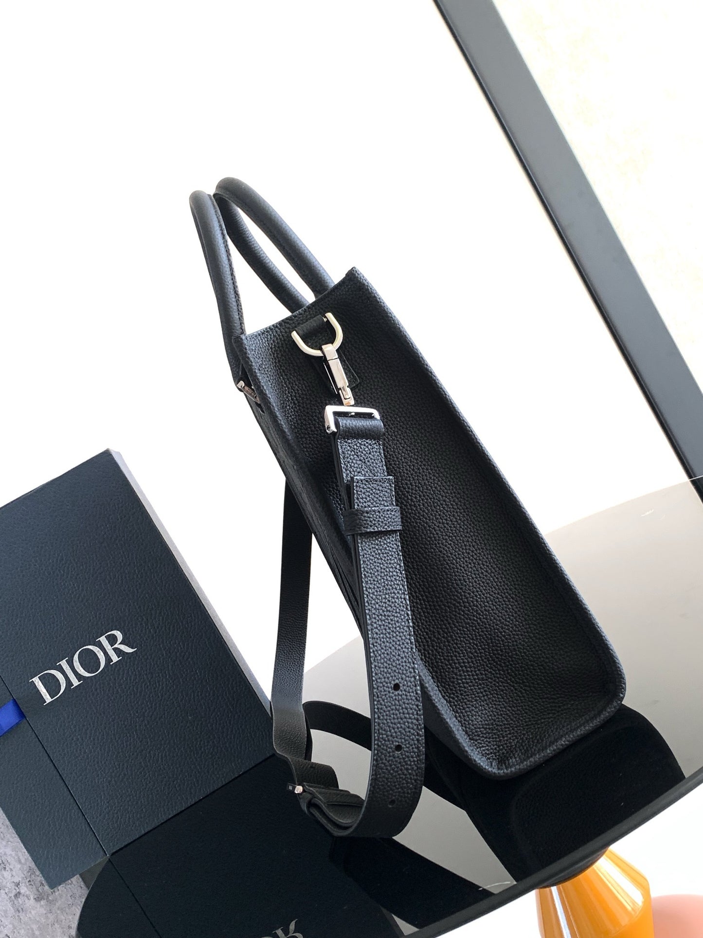Bolsa gris azul y negra