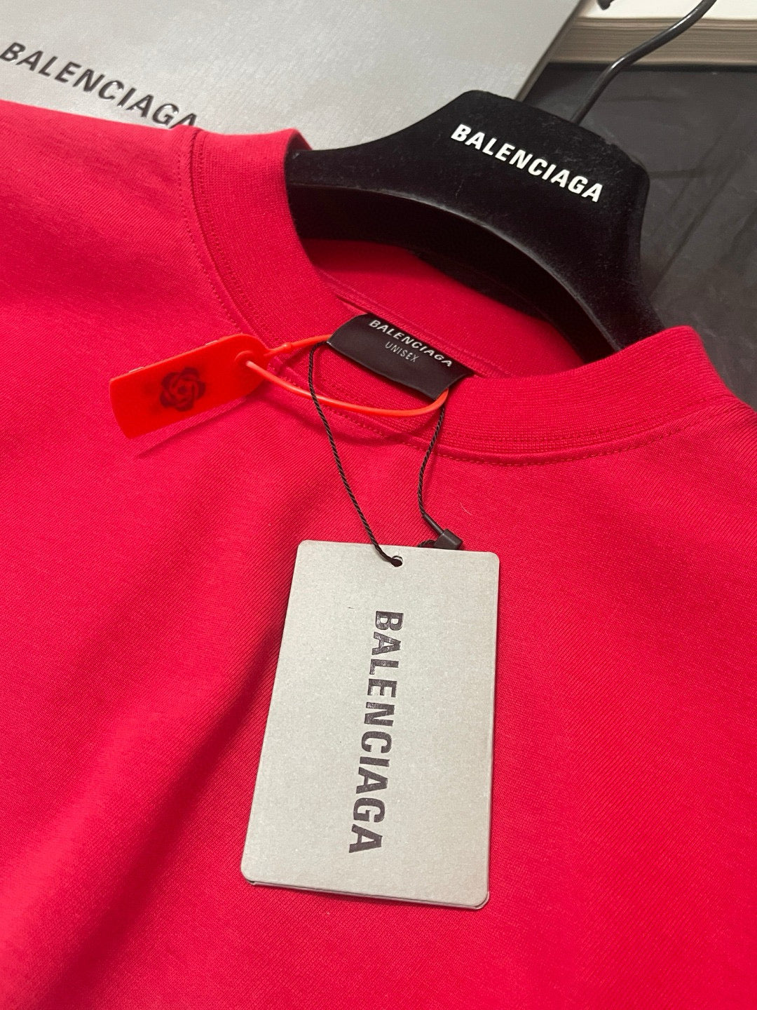 Rotes T-Shirt