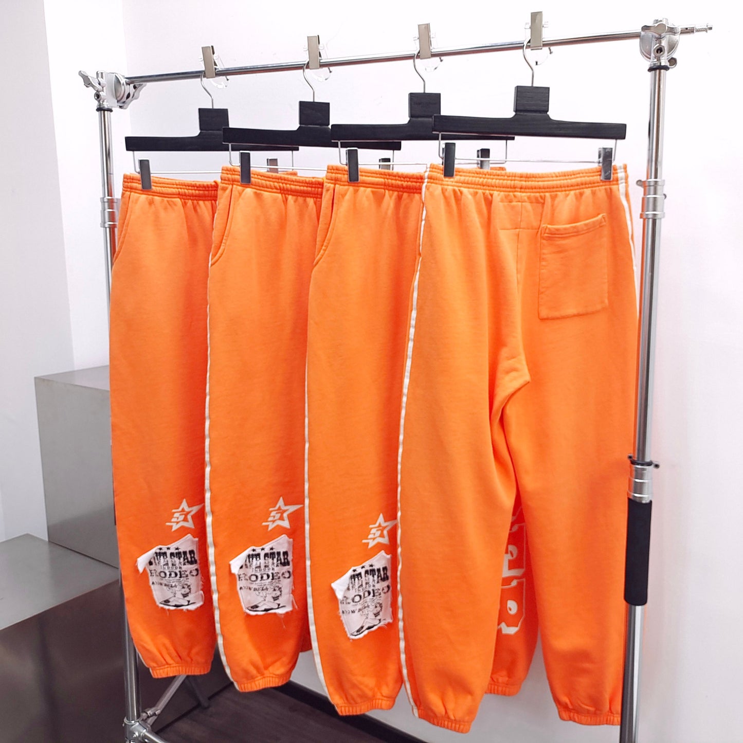 Pantalón naranja