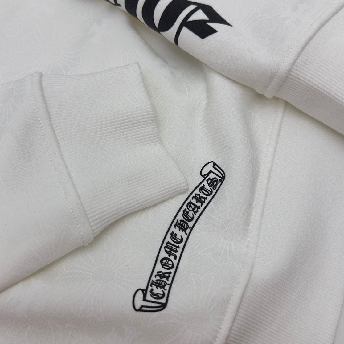 Chaqueta blanca y negra
