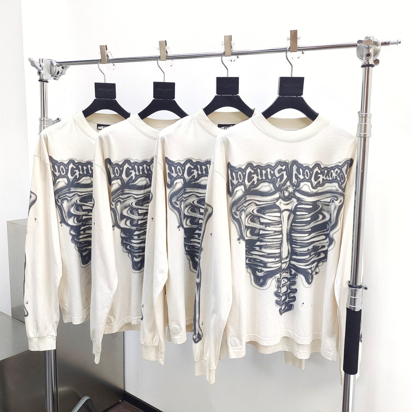 Jersey blanco y negro