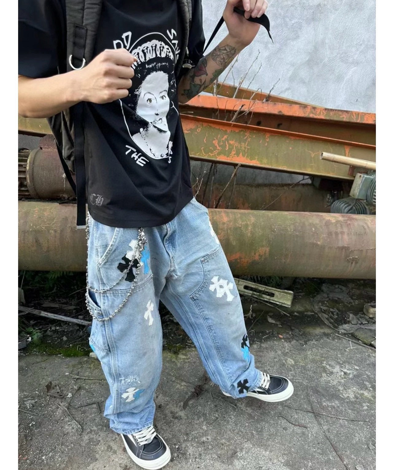 camiseta negra