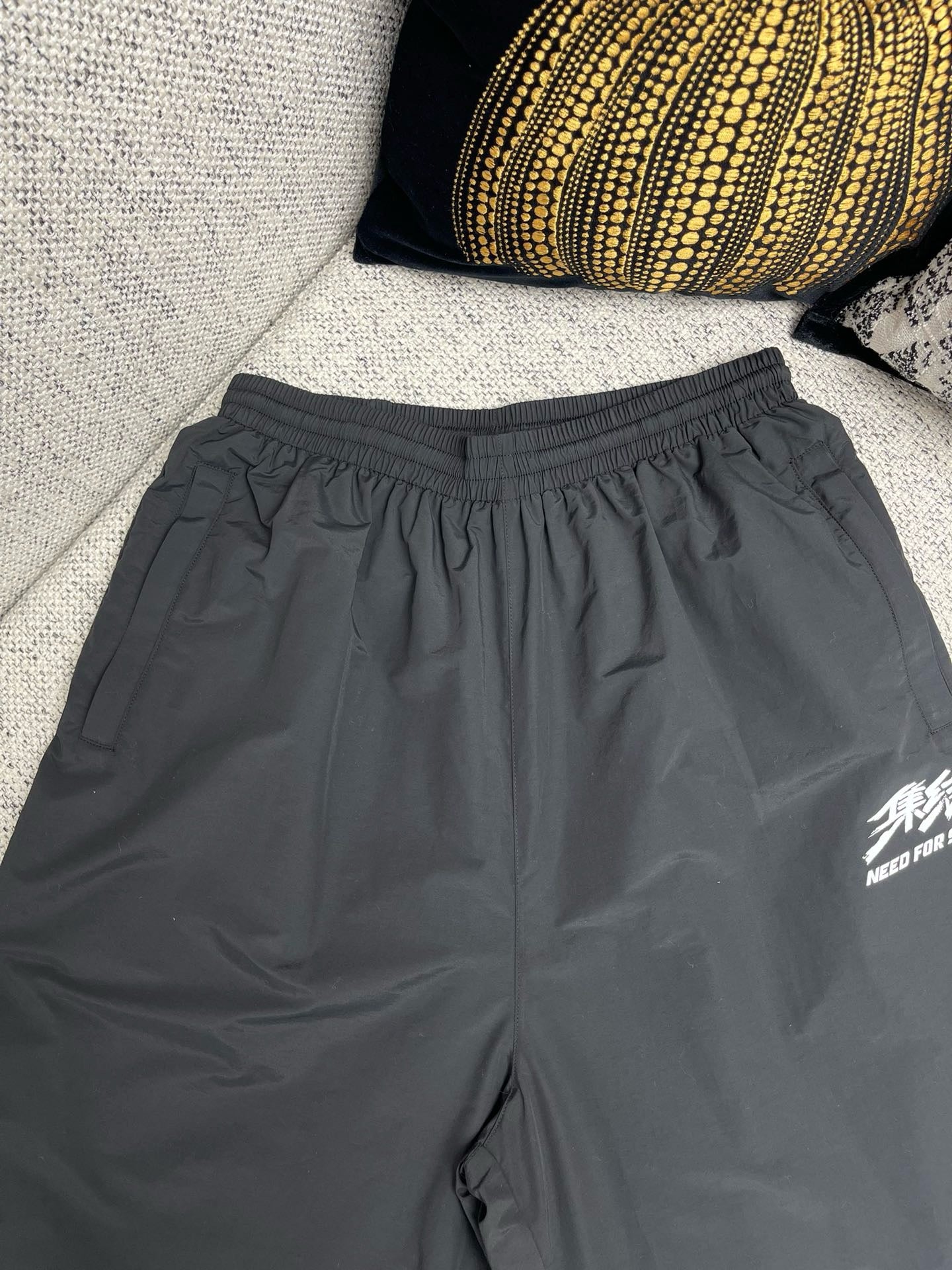 Pantalón negro