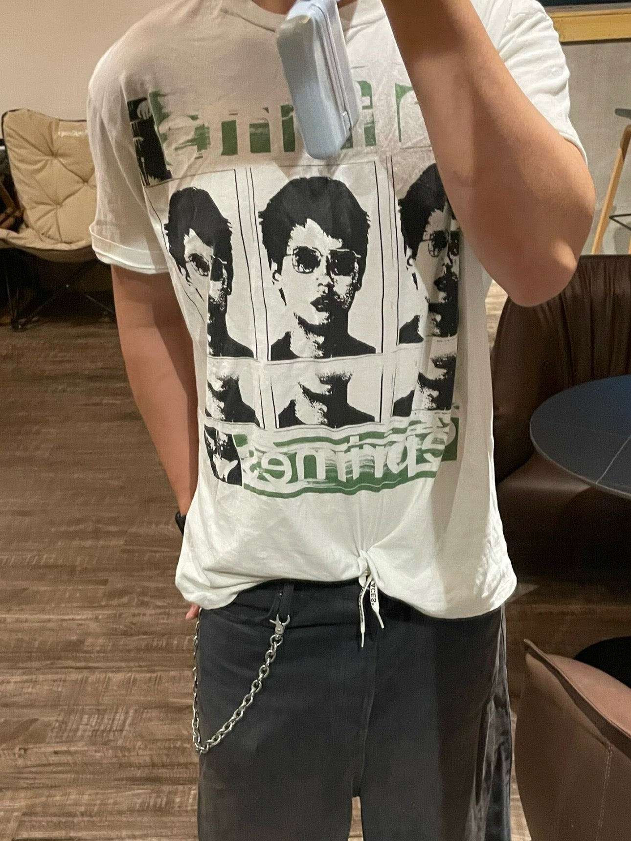 Weißes T-Shirt