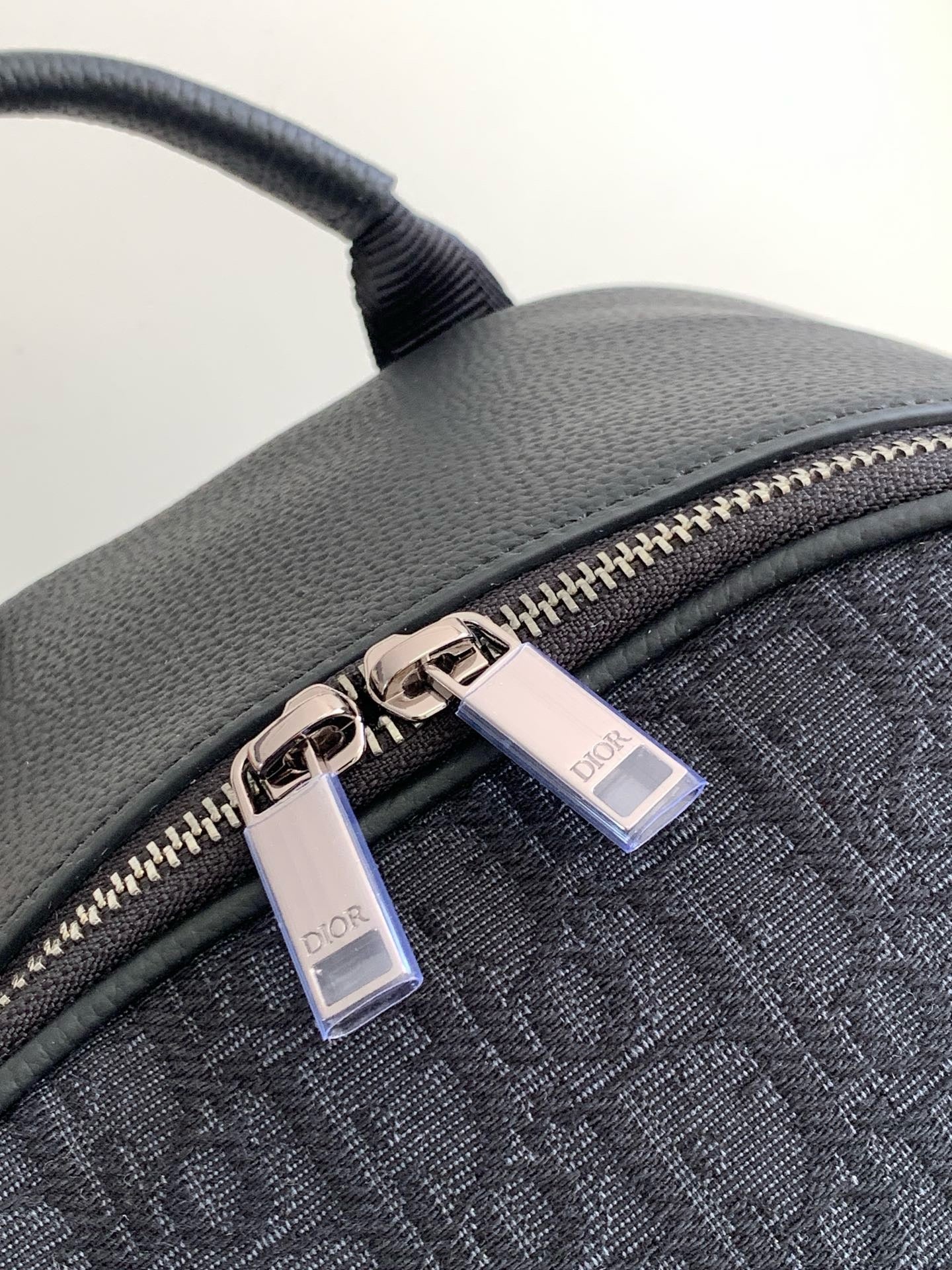 Mehrfarbige Tasche