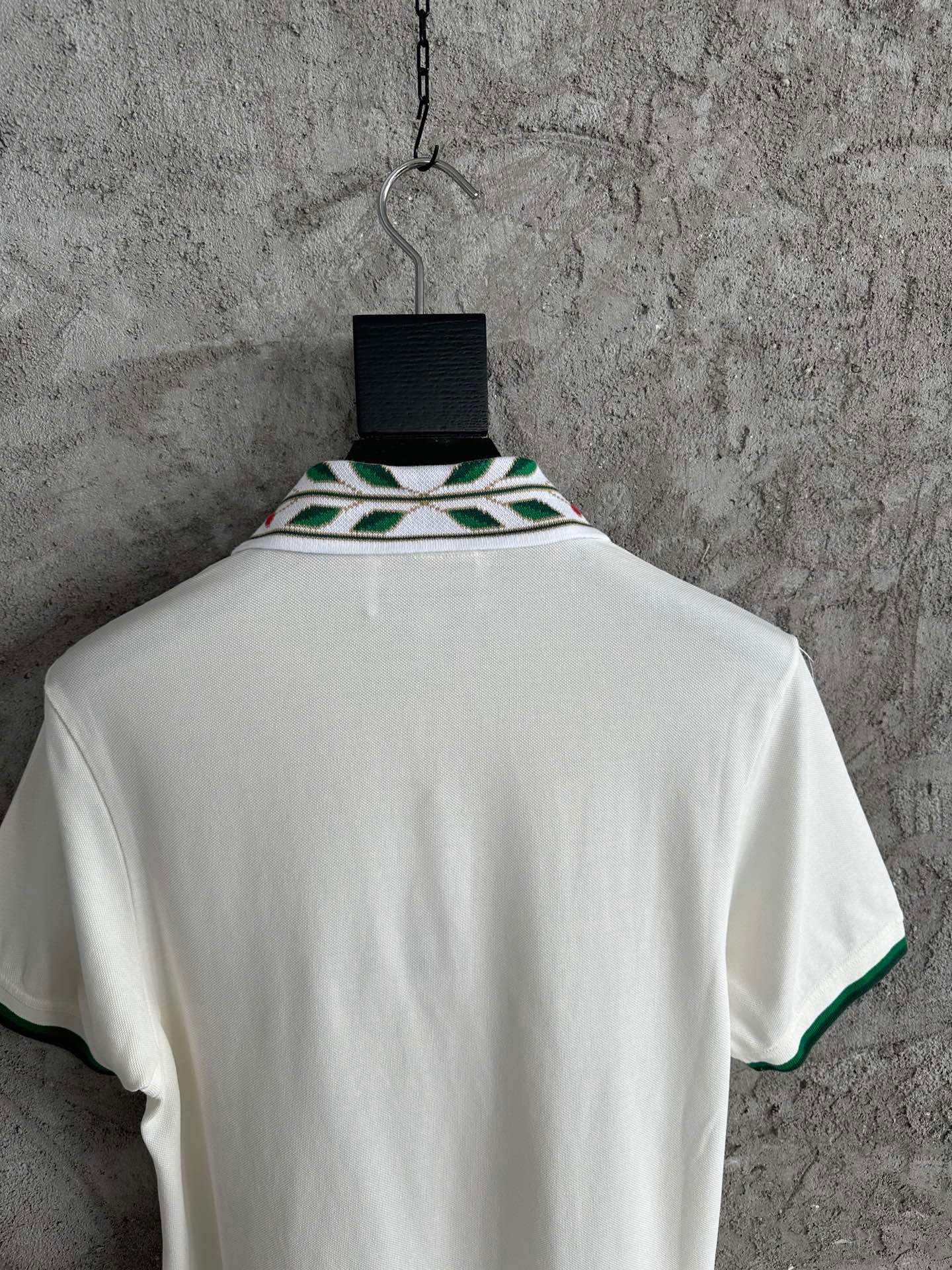 Polo blanco