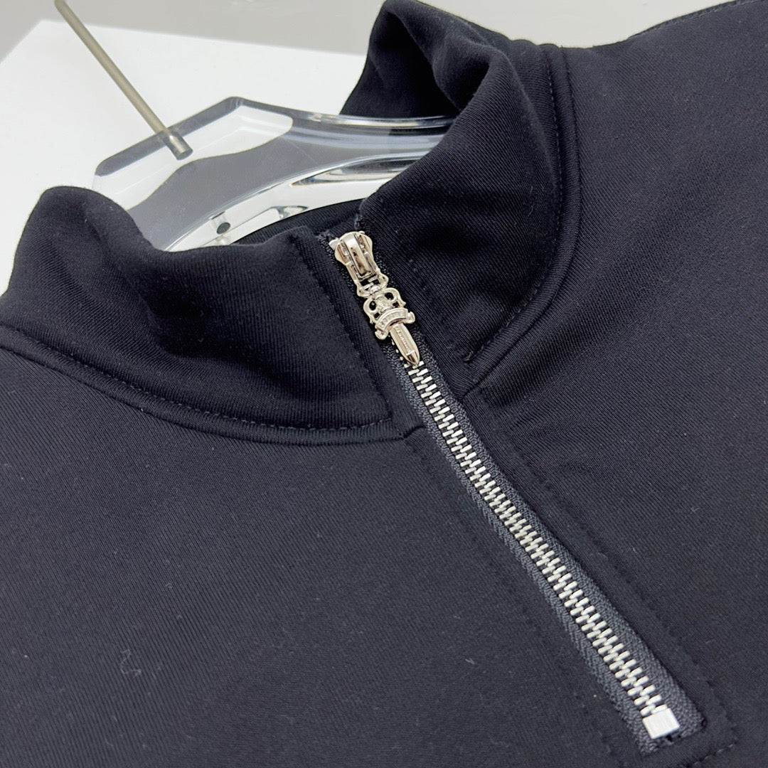 Sudadera negra y gris