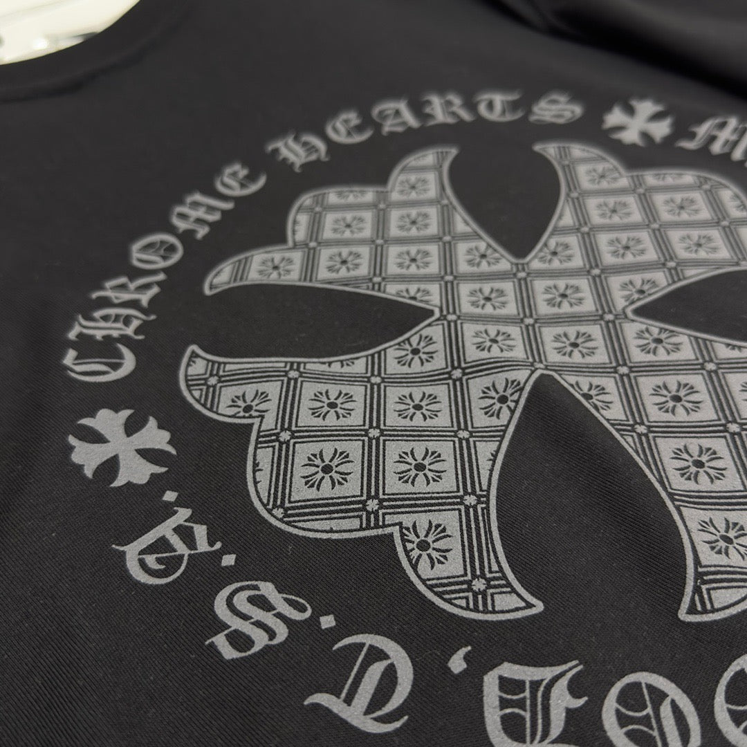 Schwarzes T-Shirt