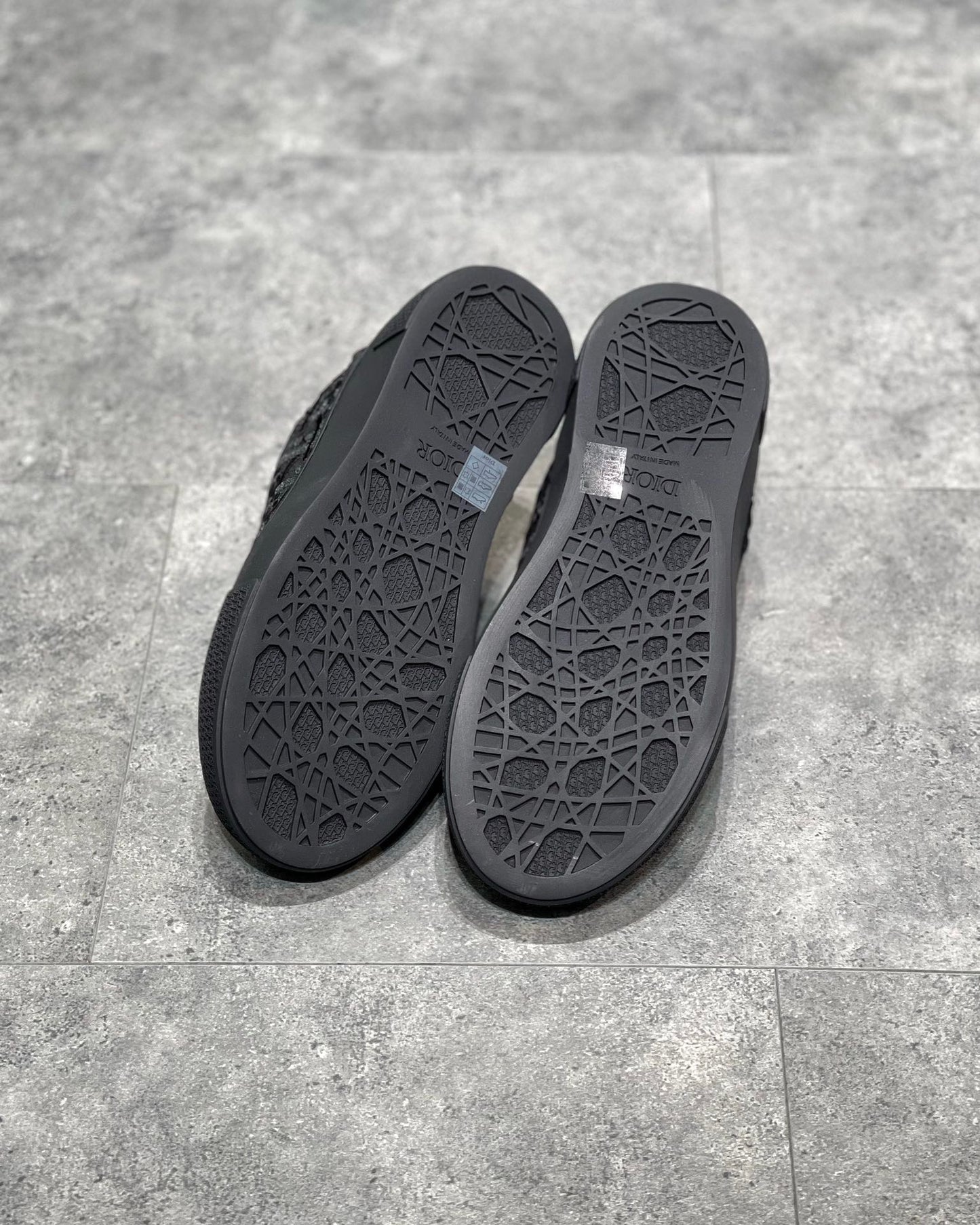 Mehrfarbige Schuhe