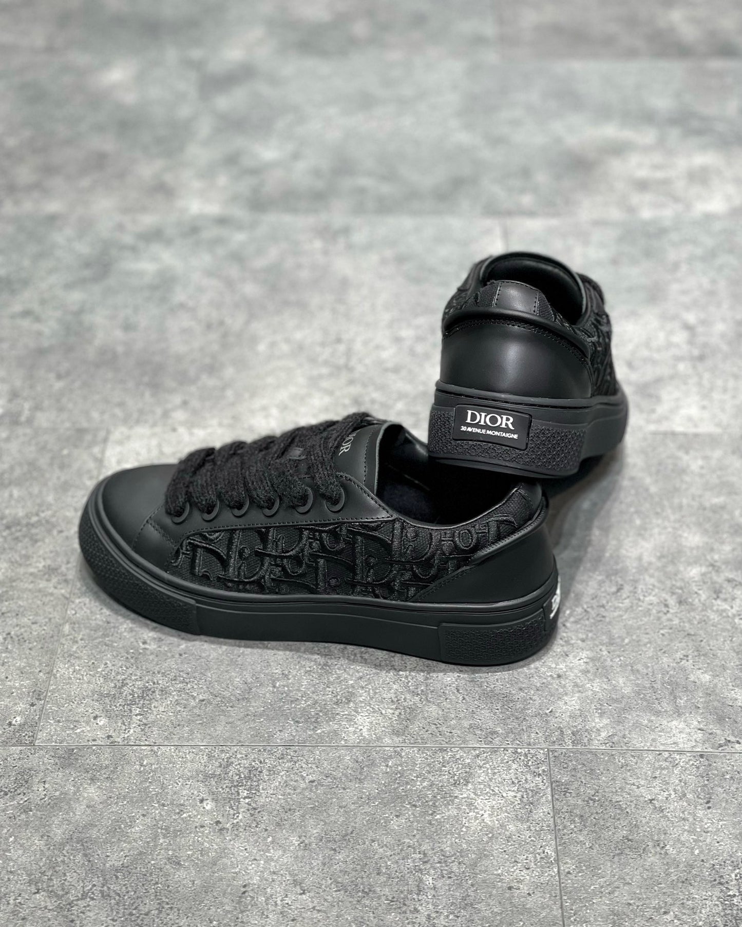 Mehrfarbige Schuhe