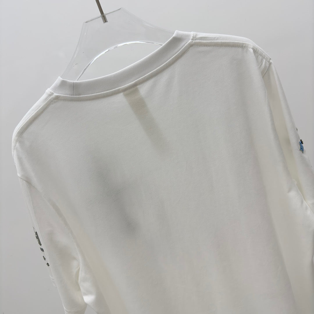 Camiseta en blanco y negro