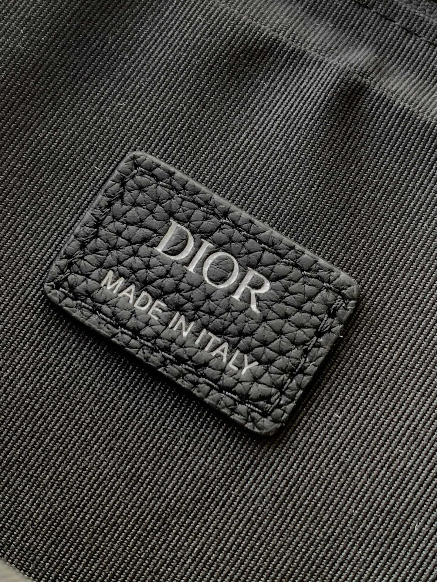 Bolsa gris azul y negra