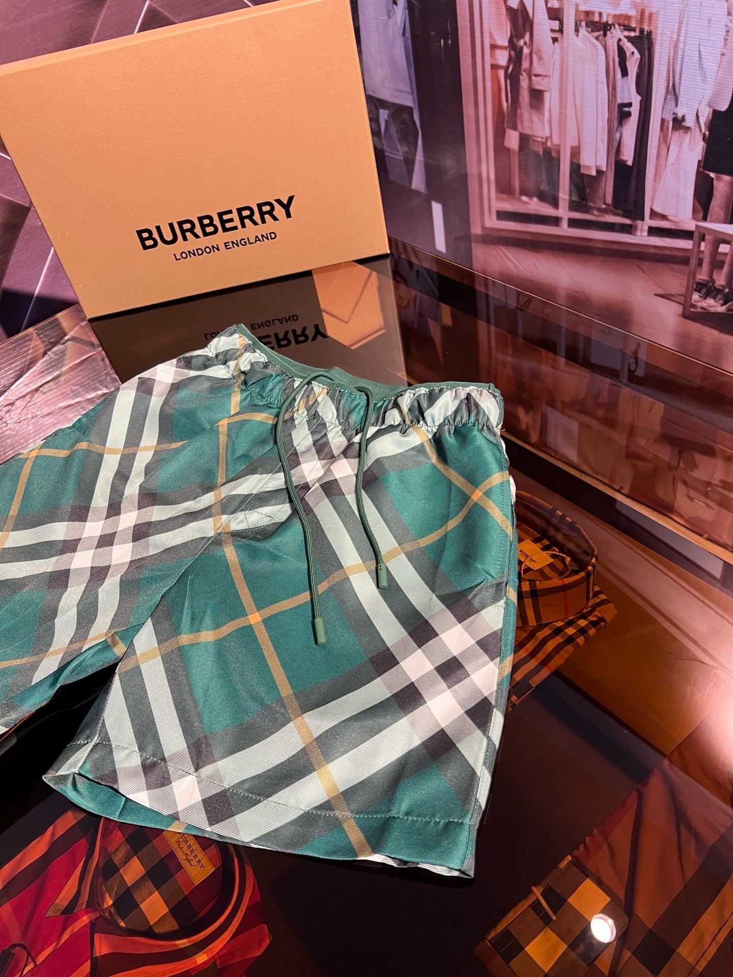 Multi-Colors Short