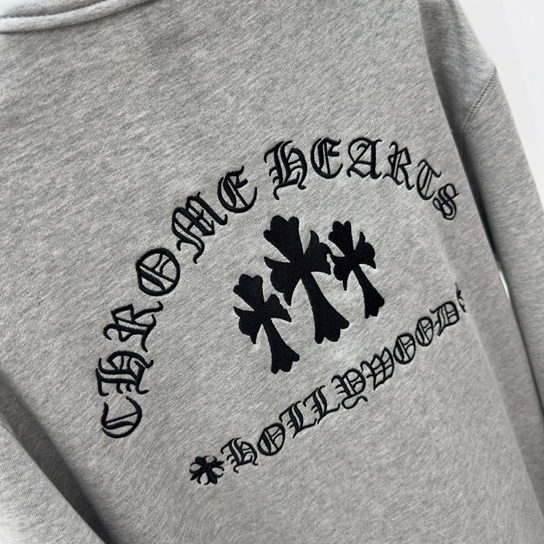 Sudadera negra y gris