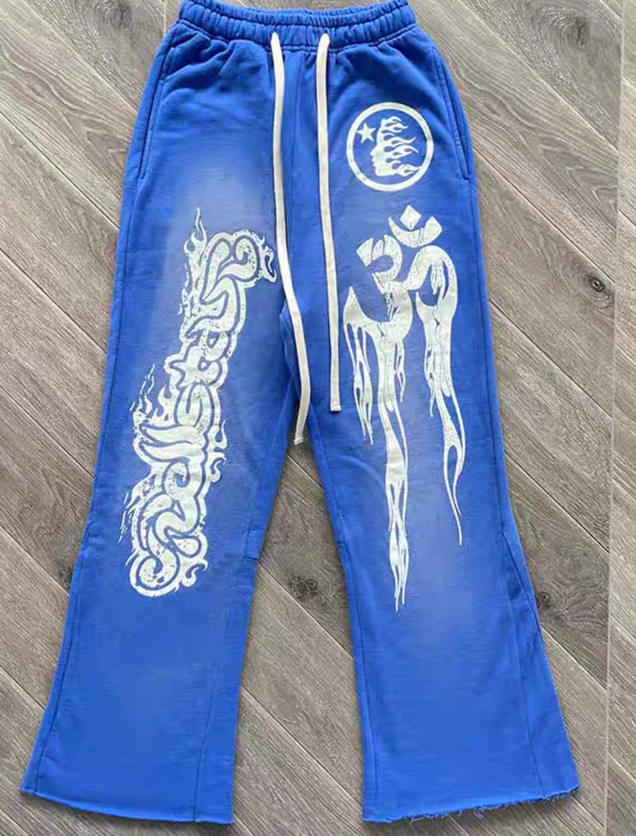 Blauer Hoodie mit Hose