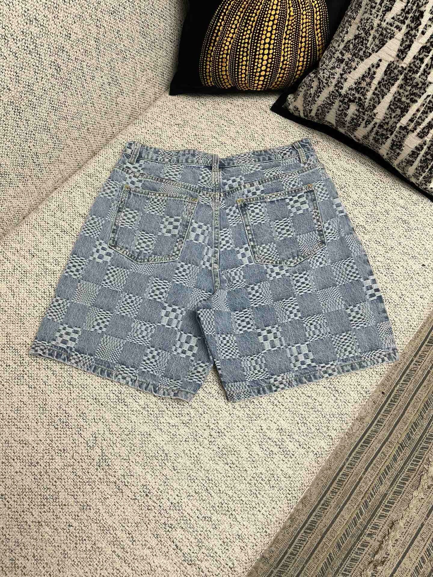 Pantalón corto gris
