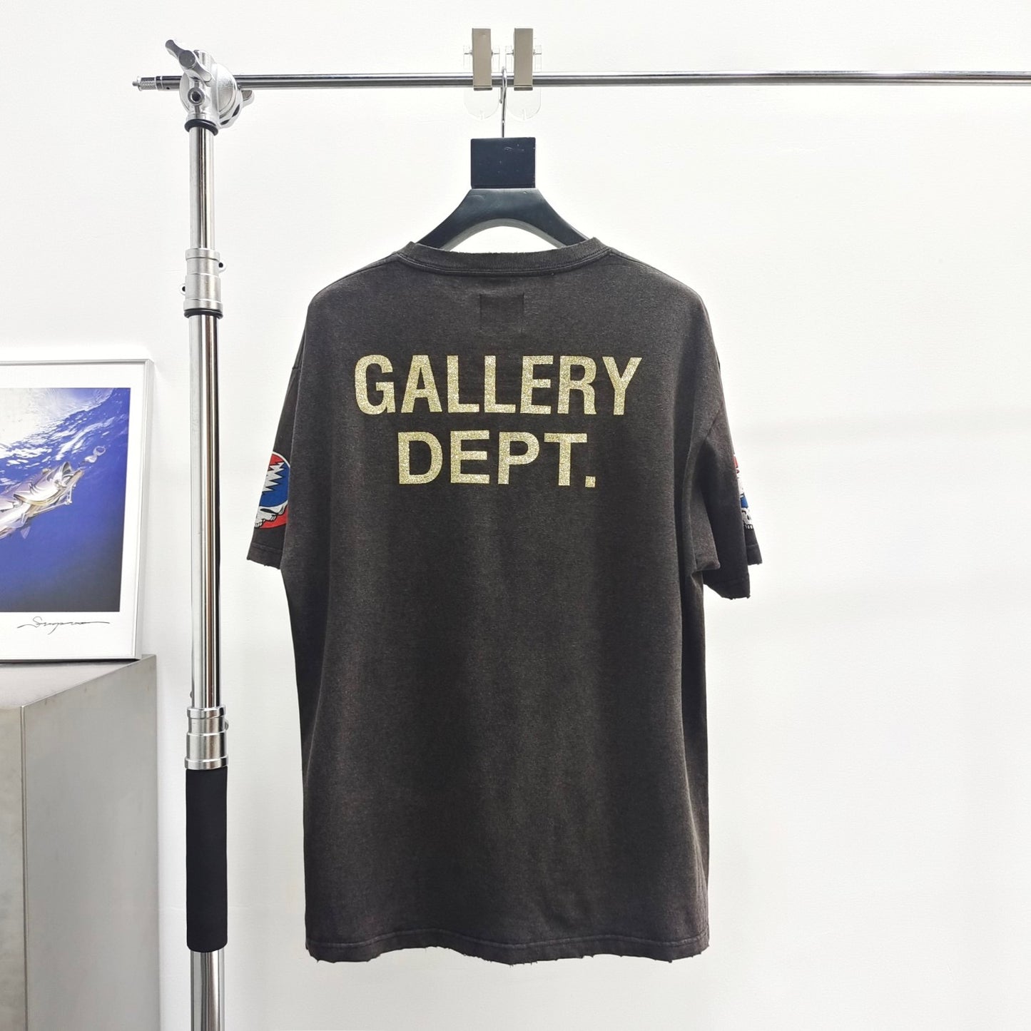 camiseta negra