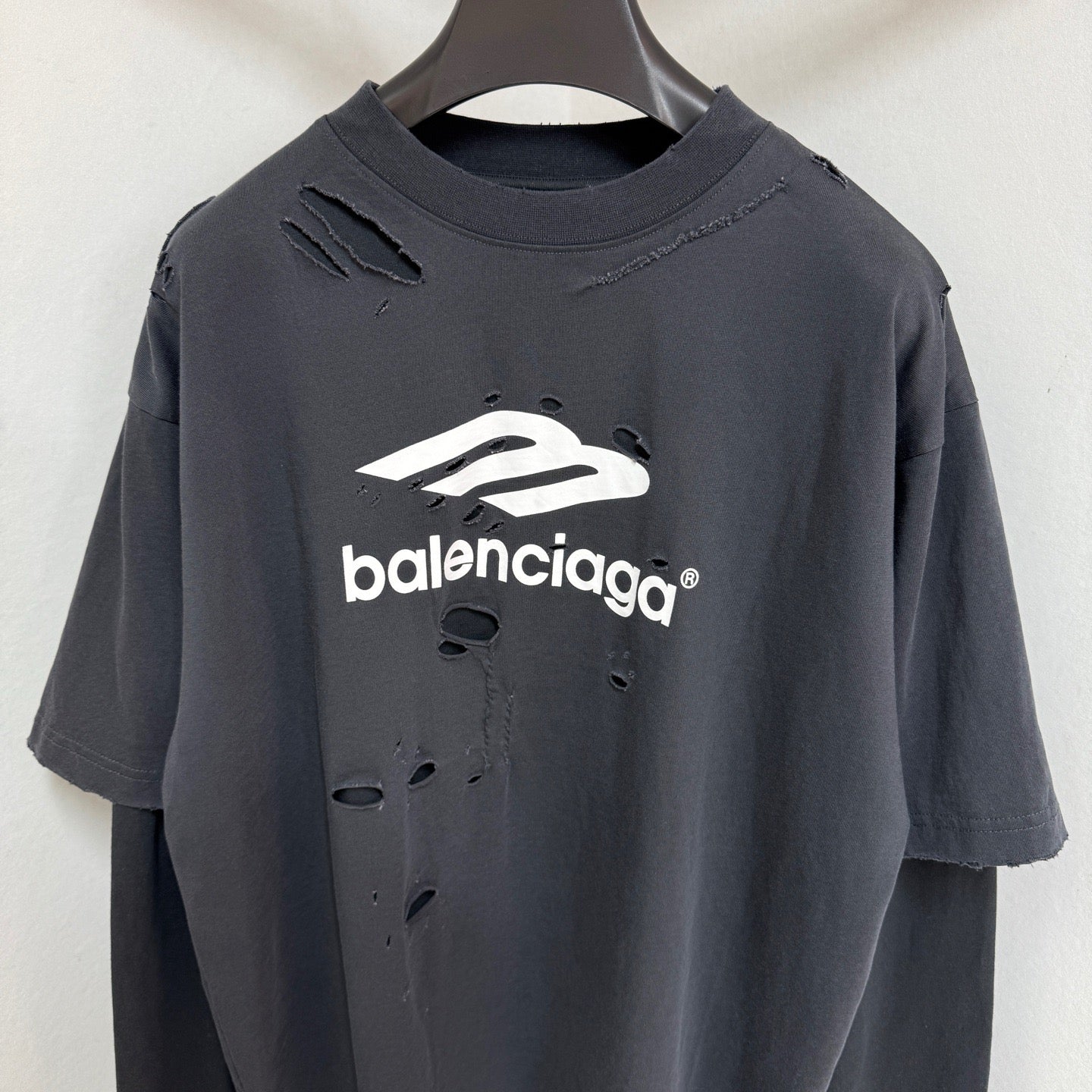 Camiseta negra oscura