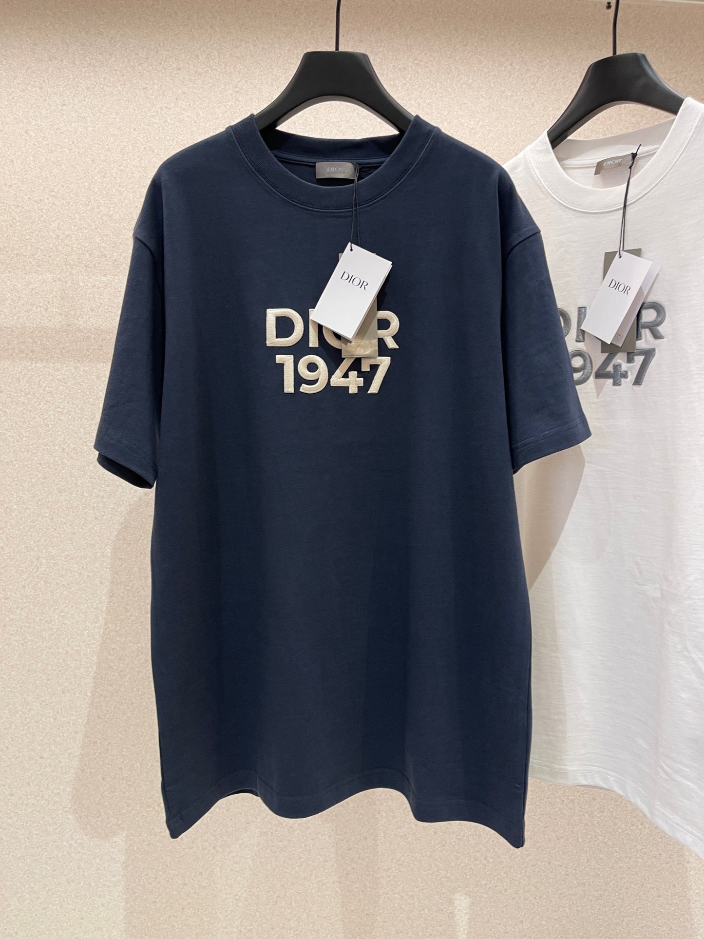 Blau-weißes T-Shirt