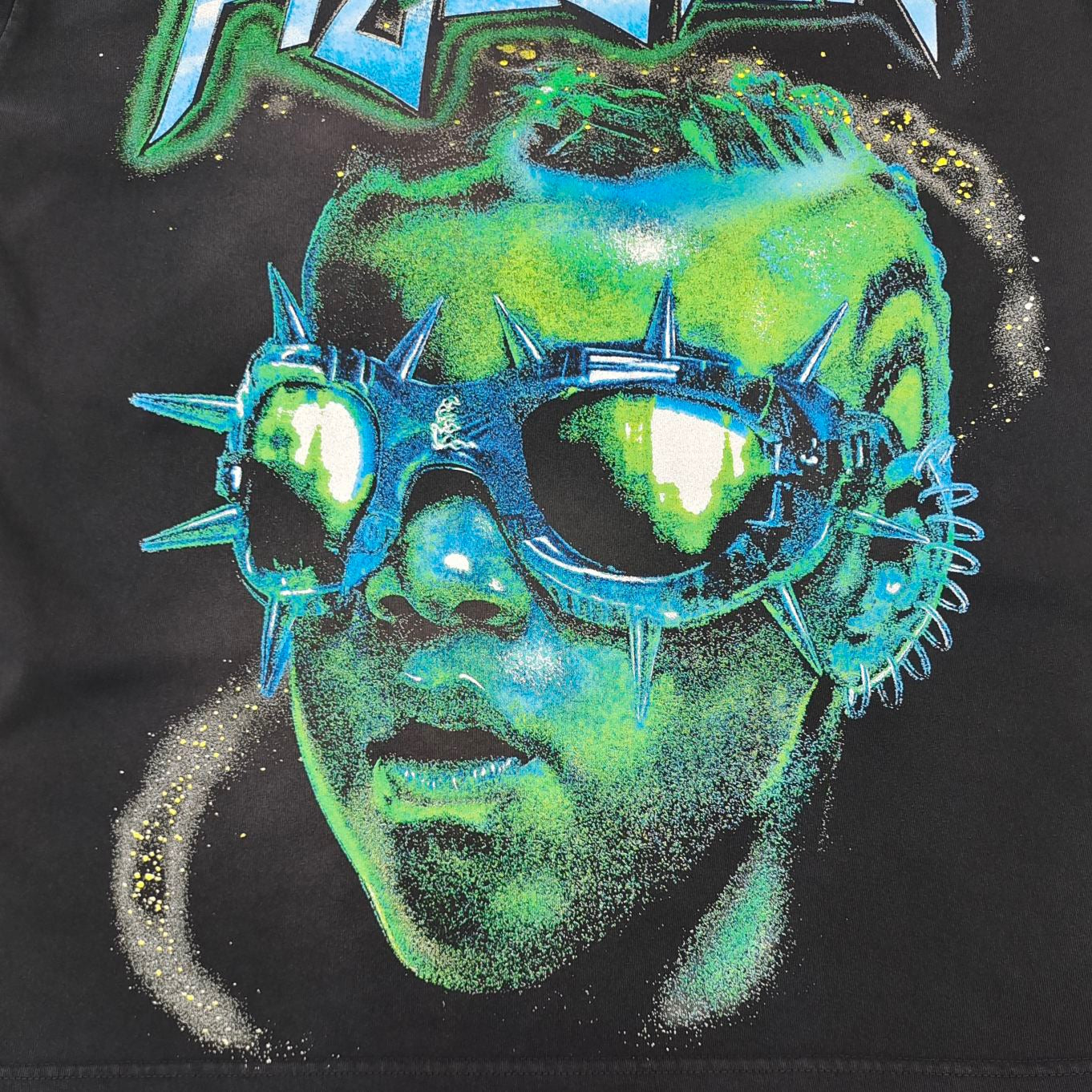 Camiseta negra oscura