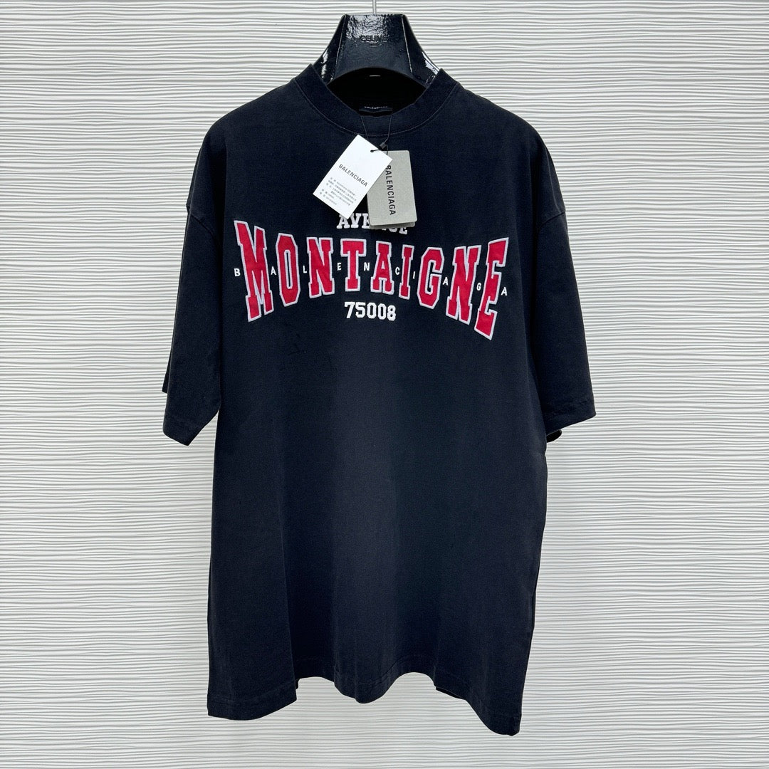 camiseta negra