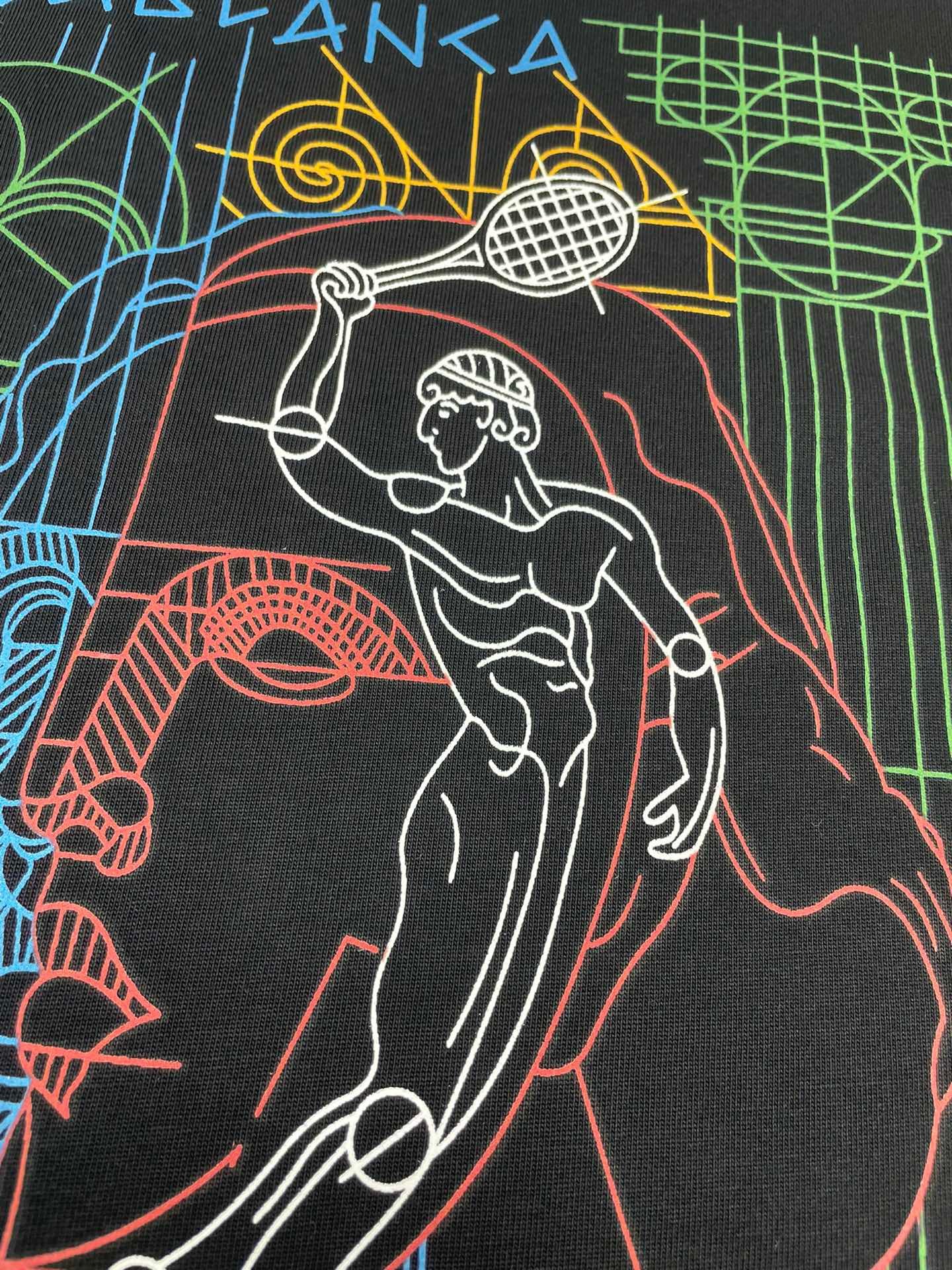 Camiseta en blanco y negro