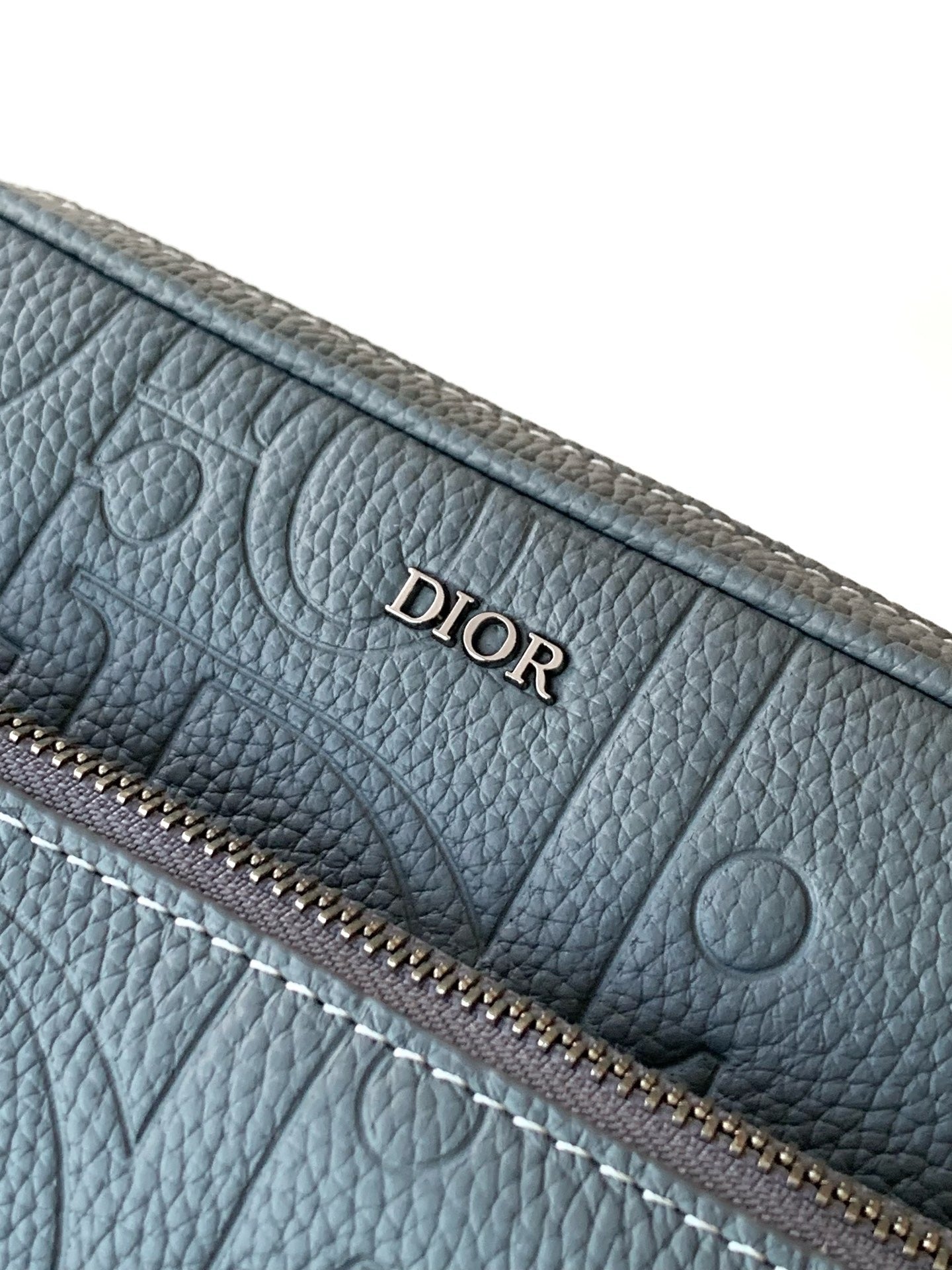 Bolsa gris azul y negra