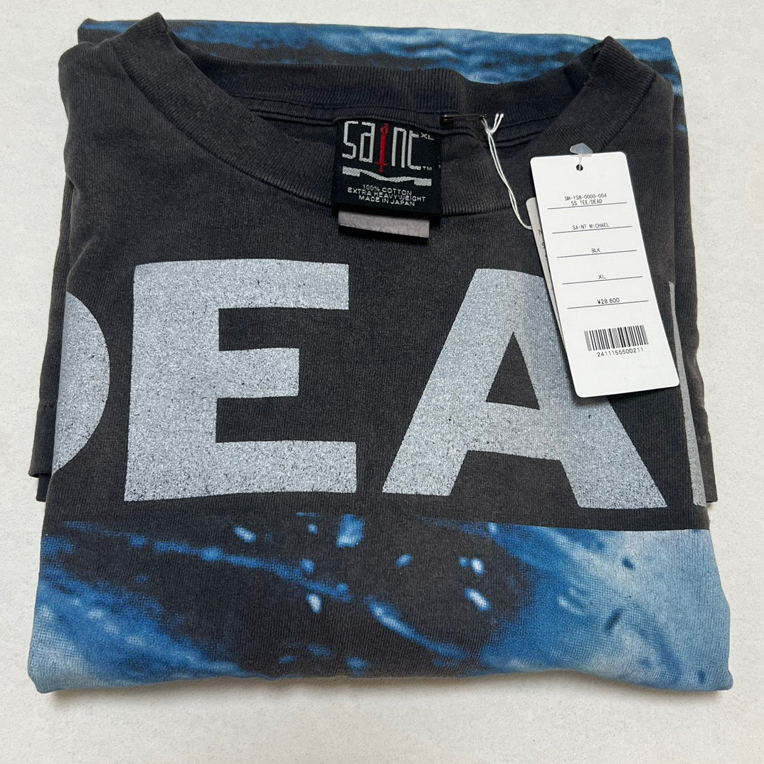 Camiseta negra oscura
