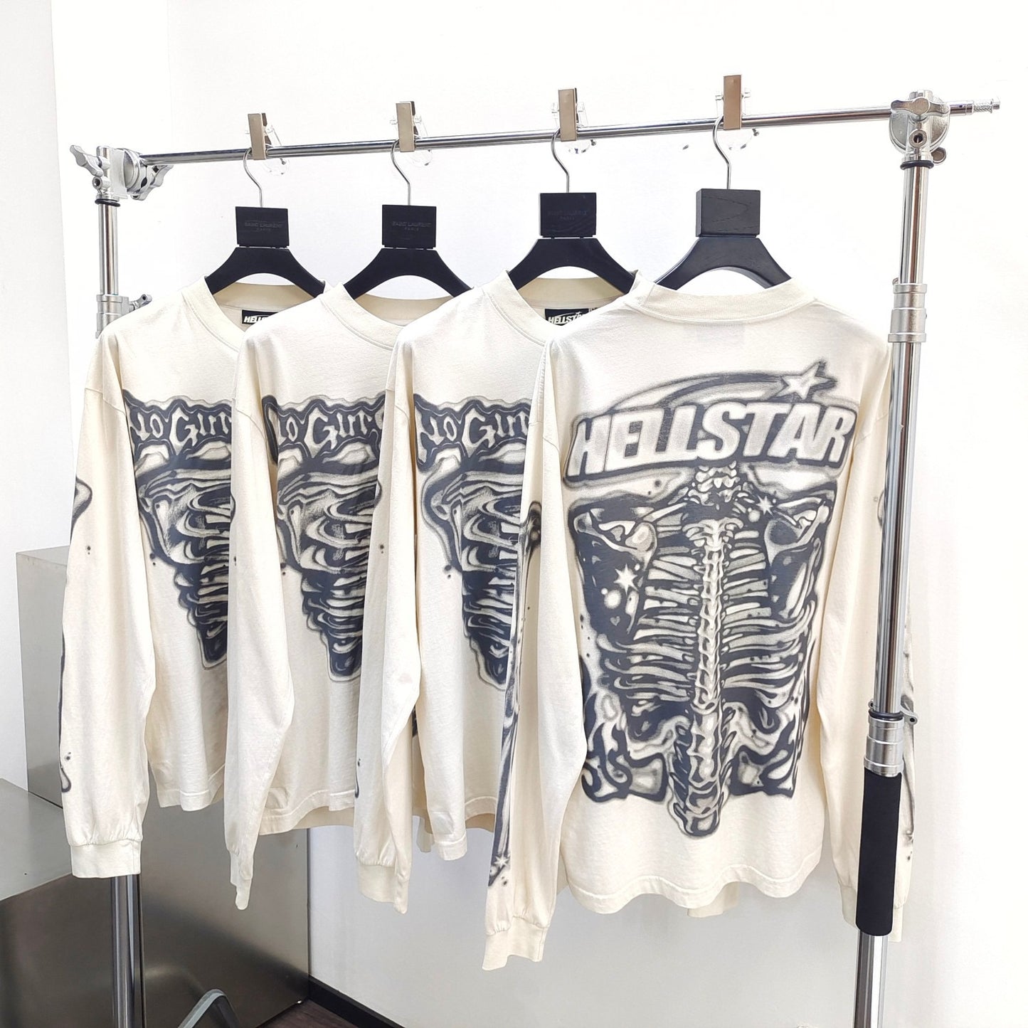 Jersey blanco y negro