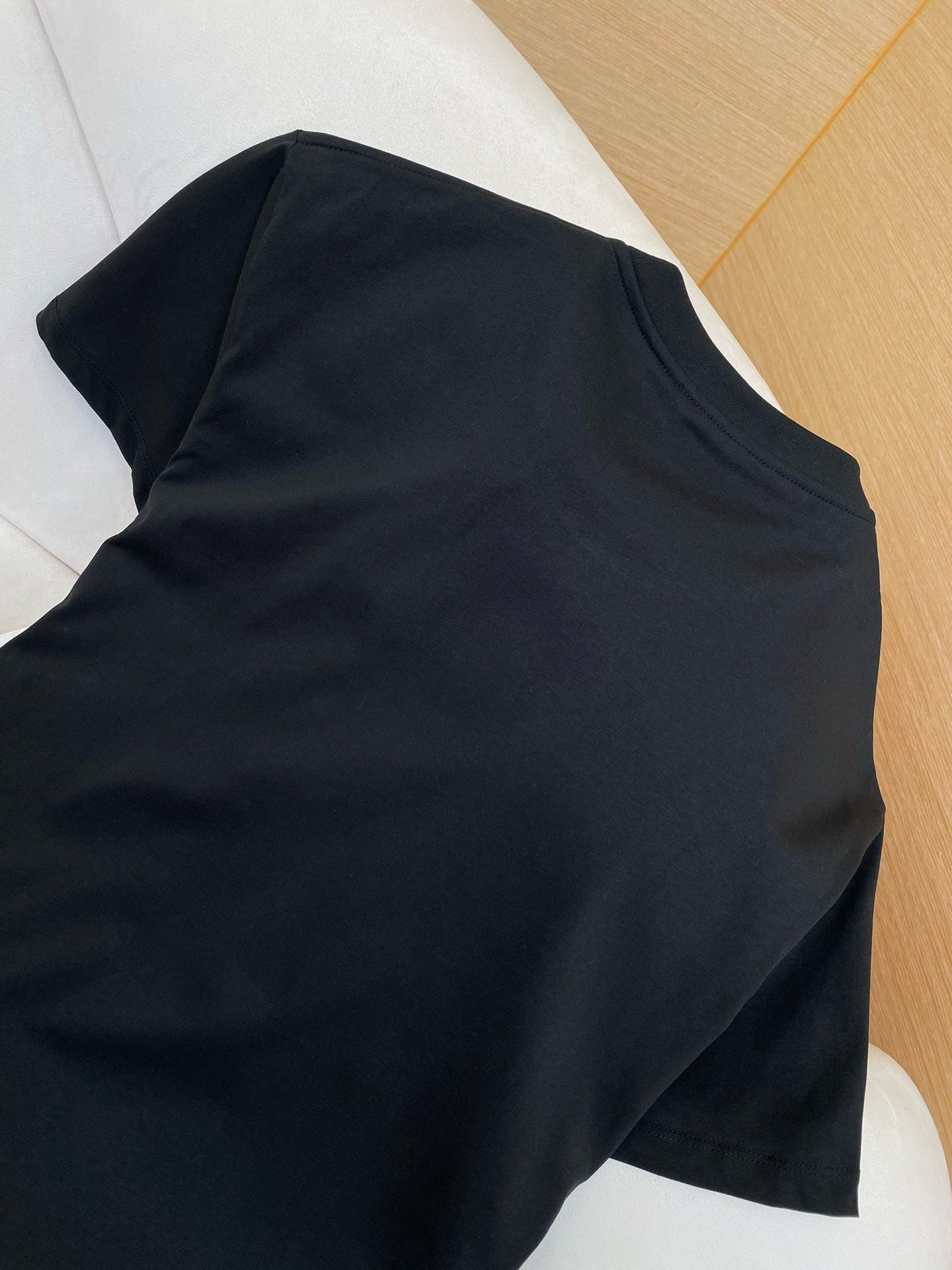 Schwarzes T-Shirt