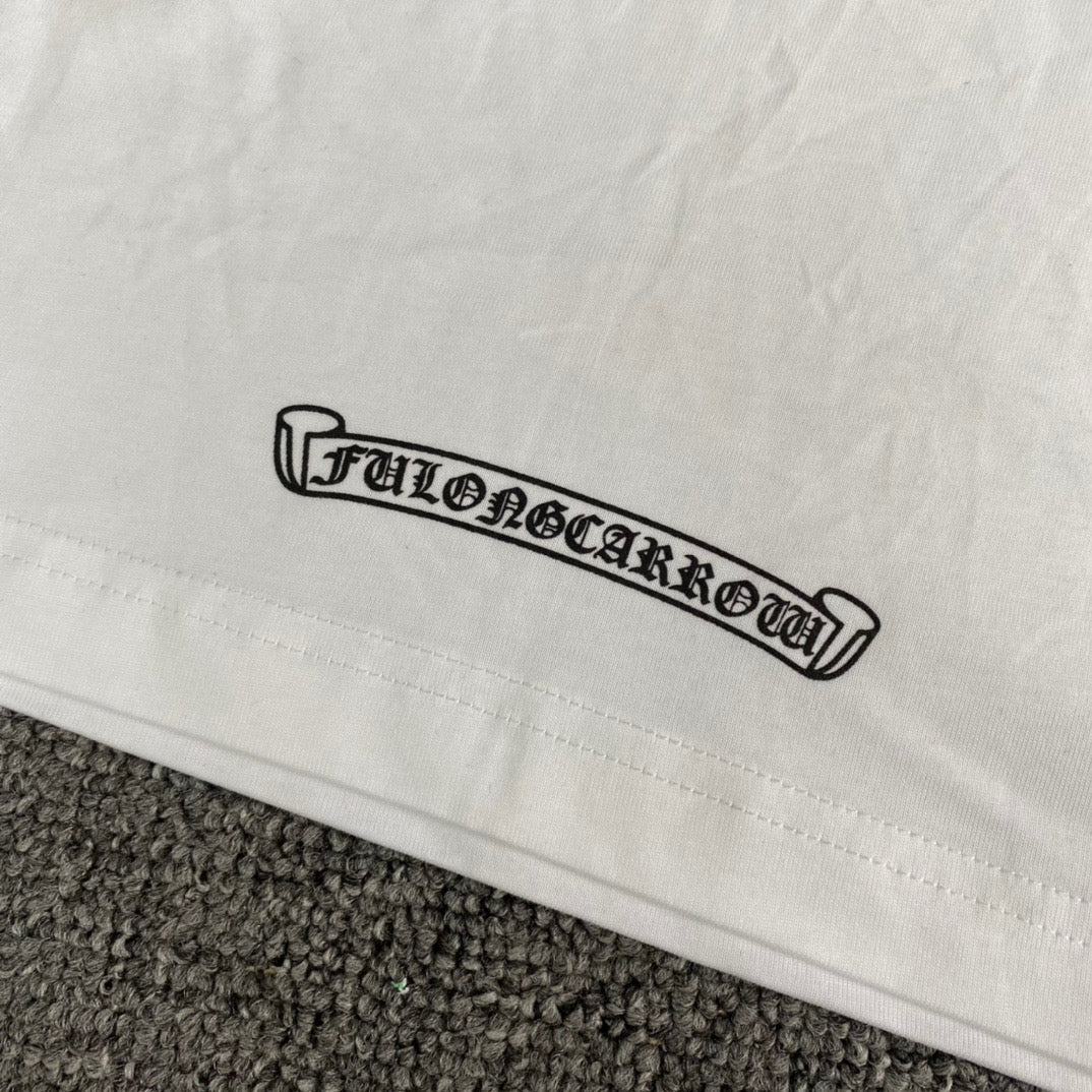 Camiseta en blanco y negro