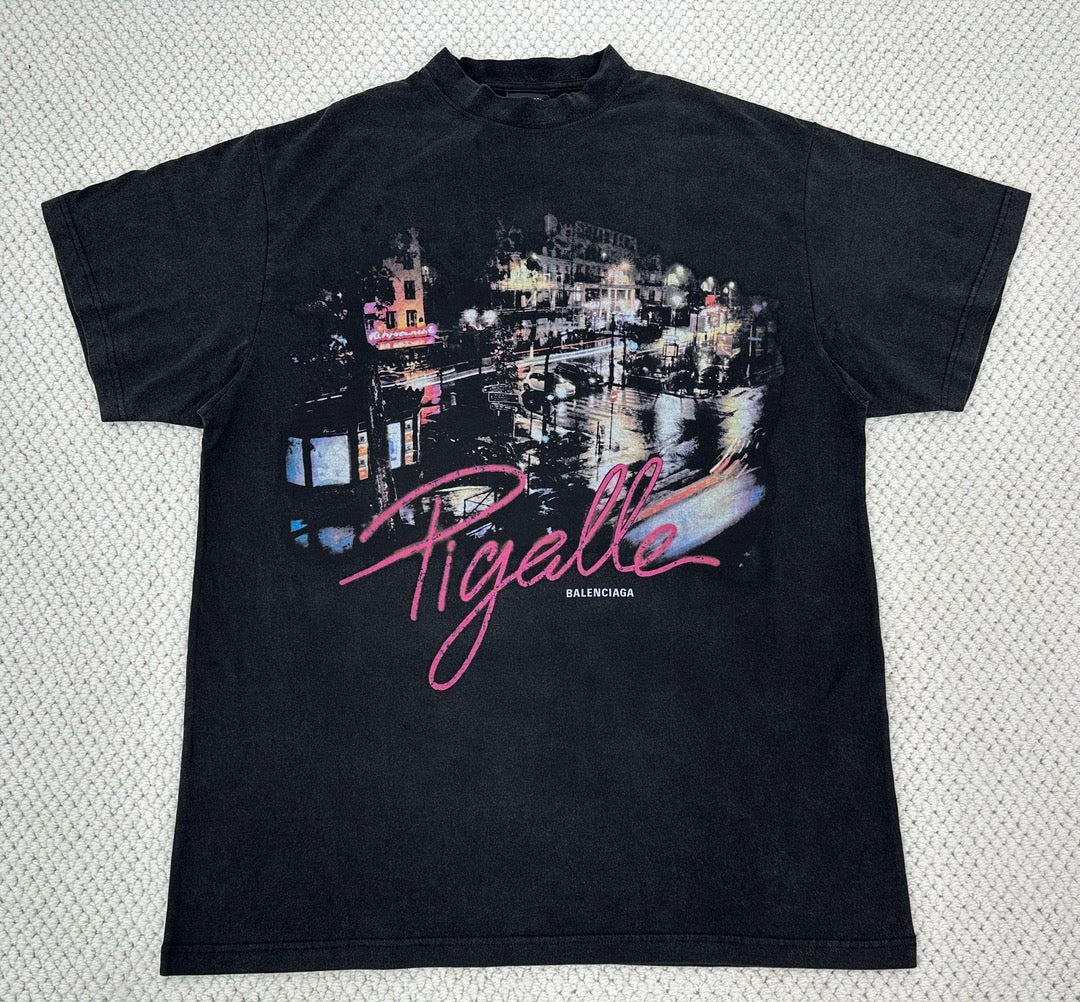 camiseta negra
