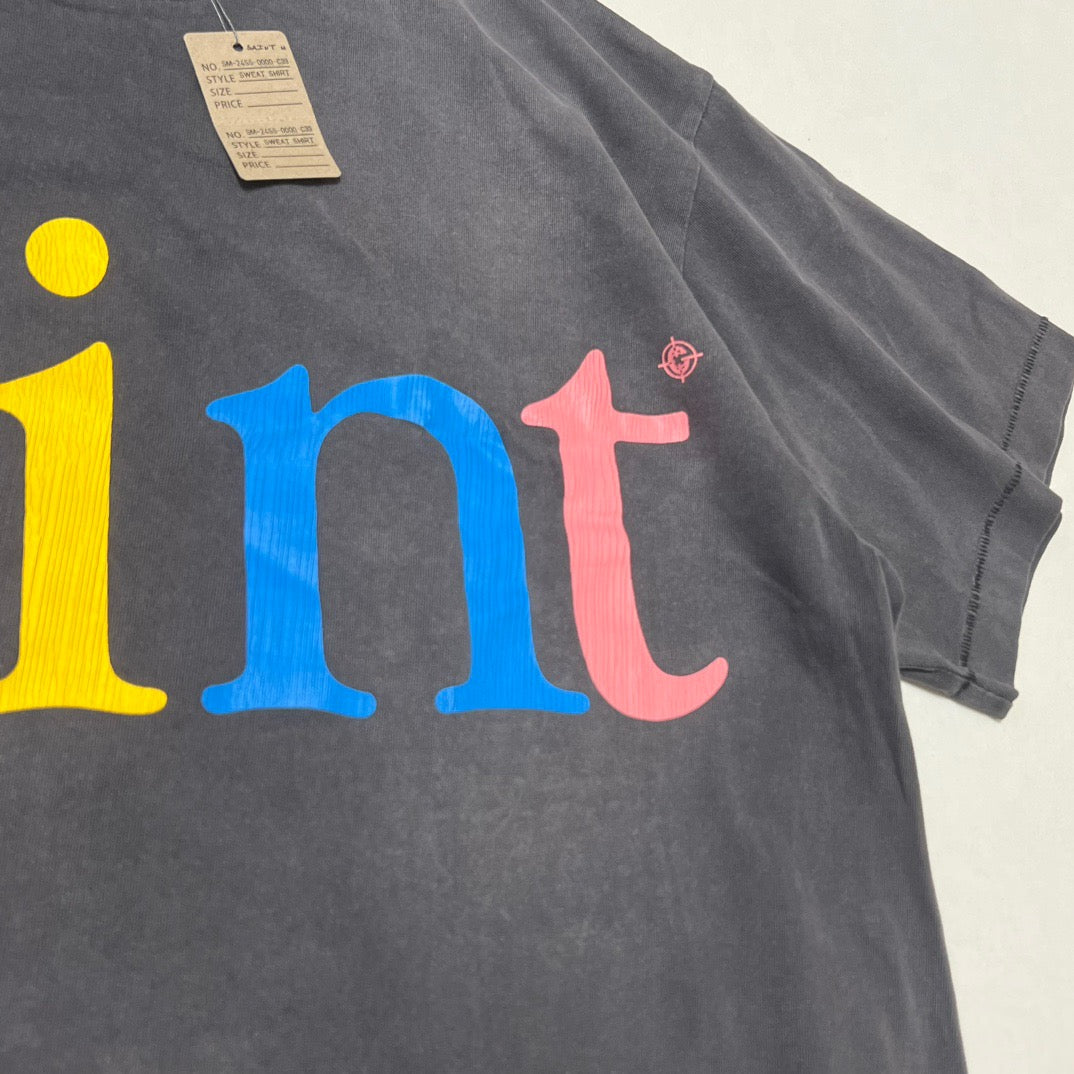 Camiseta negra oscura