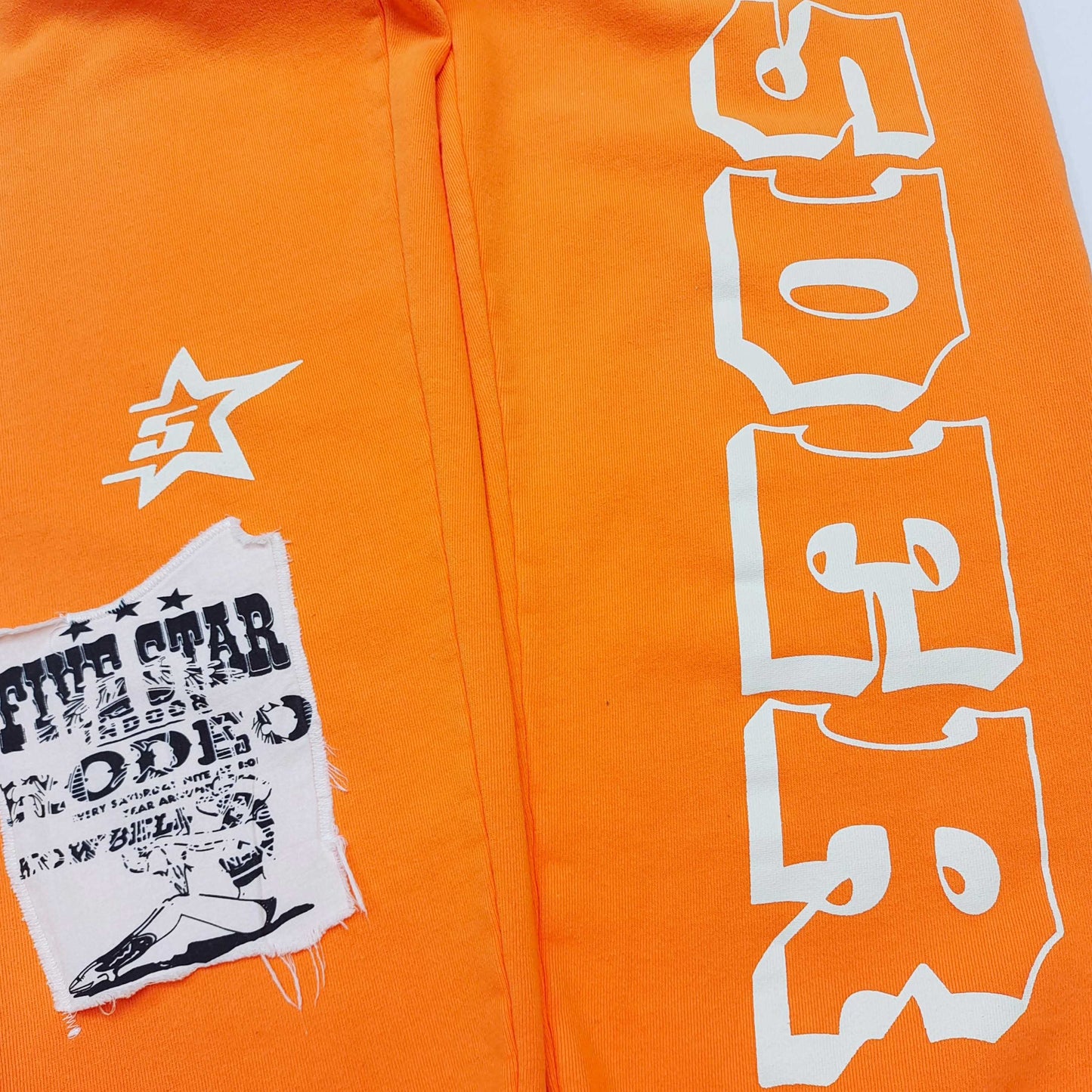 Pantalón naranja