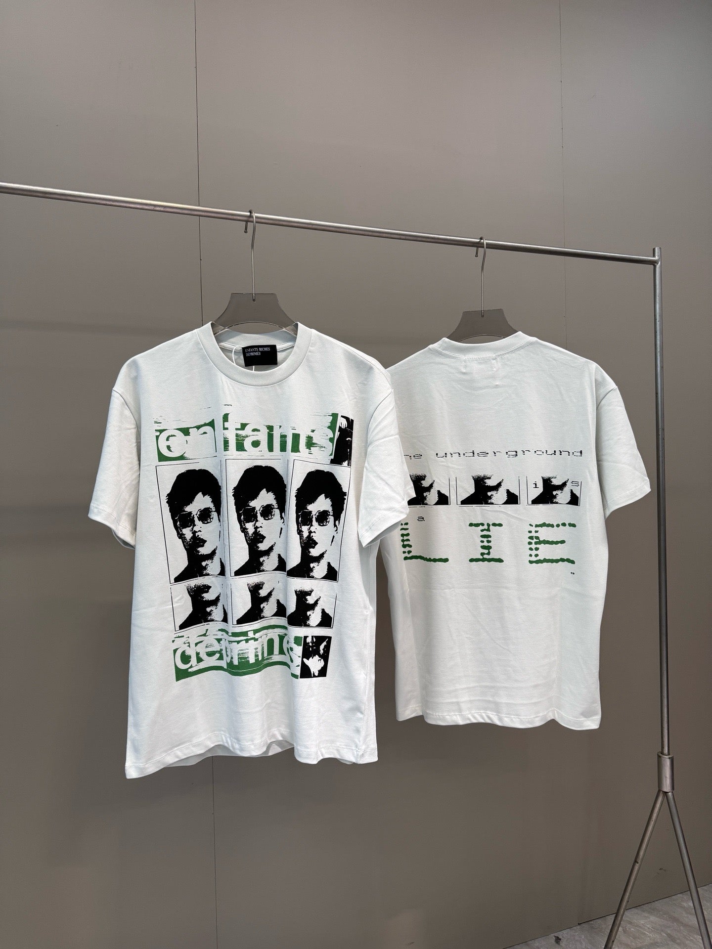 Weißes T-Shirt