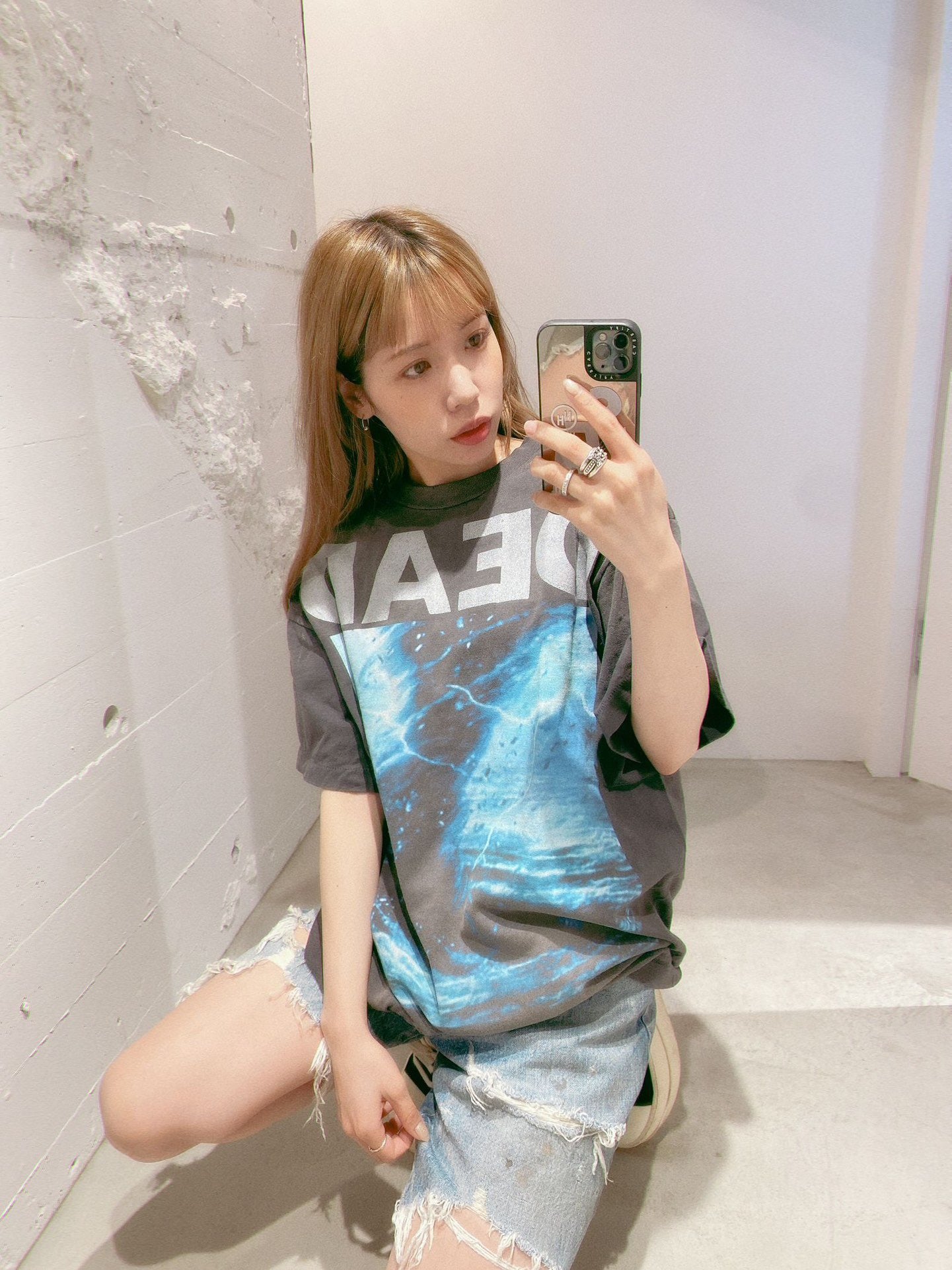 Camiseta negra oscura